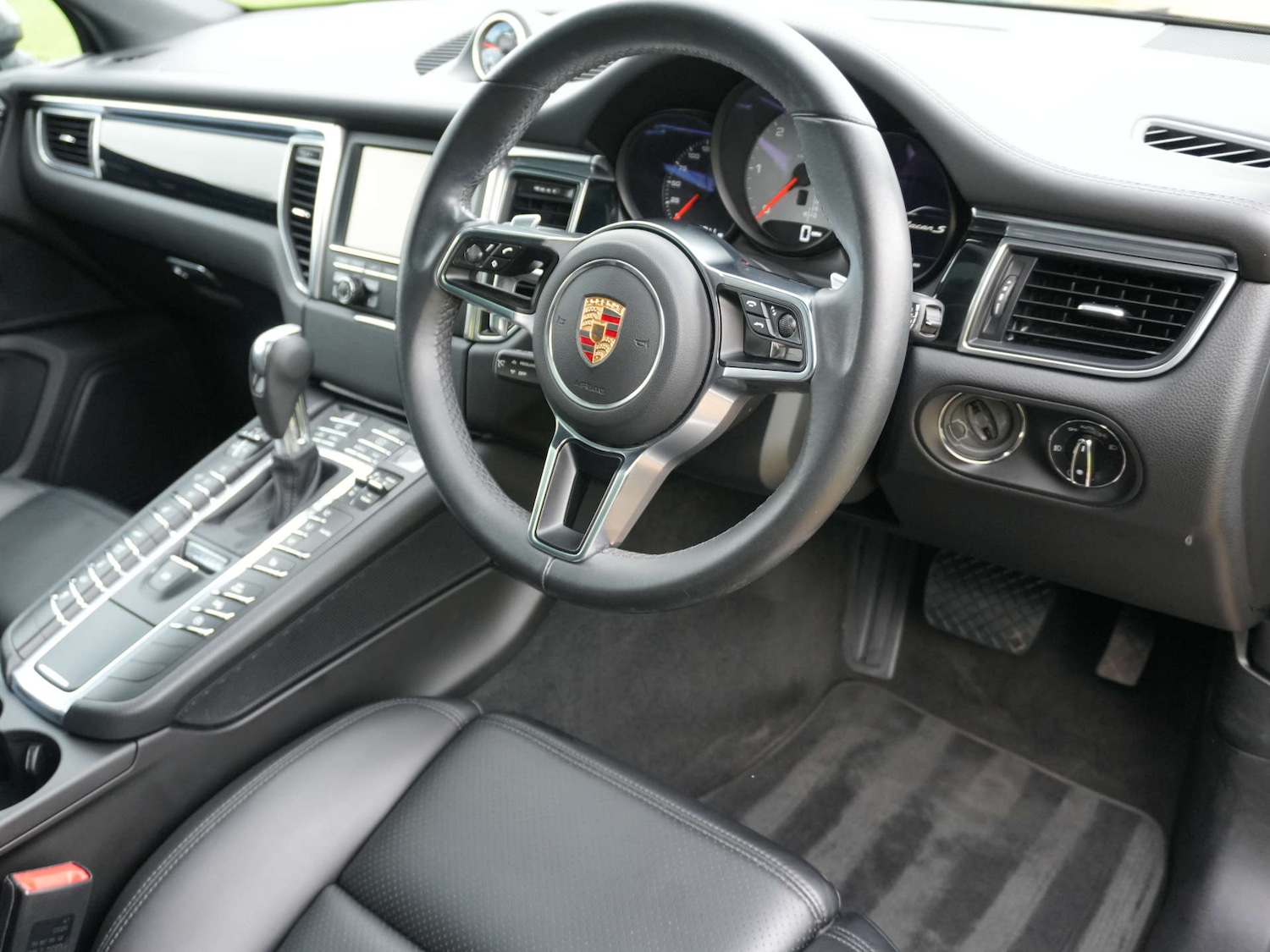 Used Porsche Macan 2015 for sale - 77673748: Photo 15