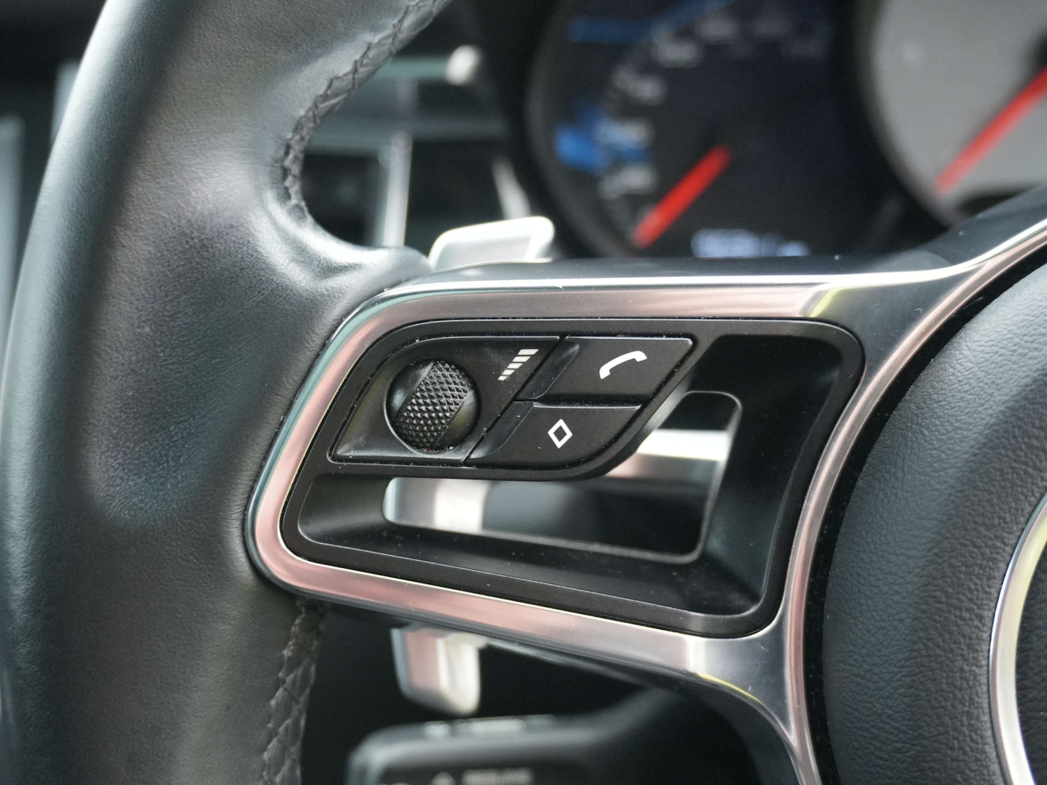 Used Porsche Macan 2015 for sale - 77673748: Photo 27