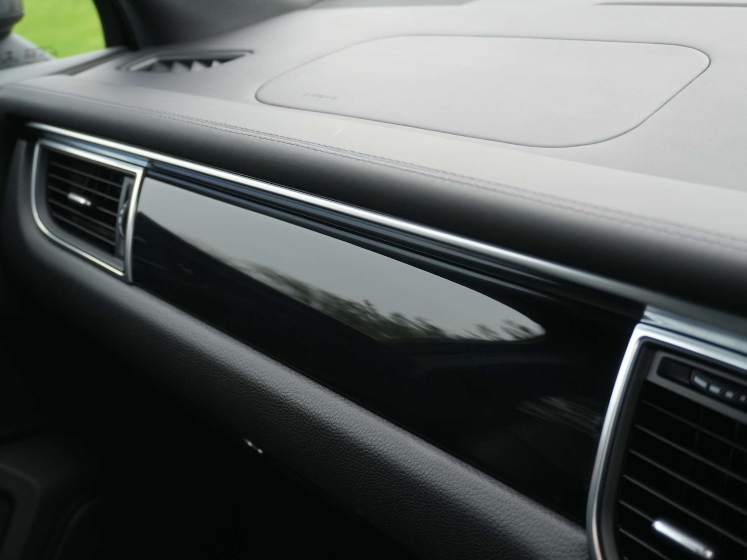 Used Porsche Macan 2015 for sale - 77673748: Photo 43