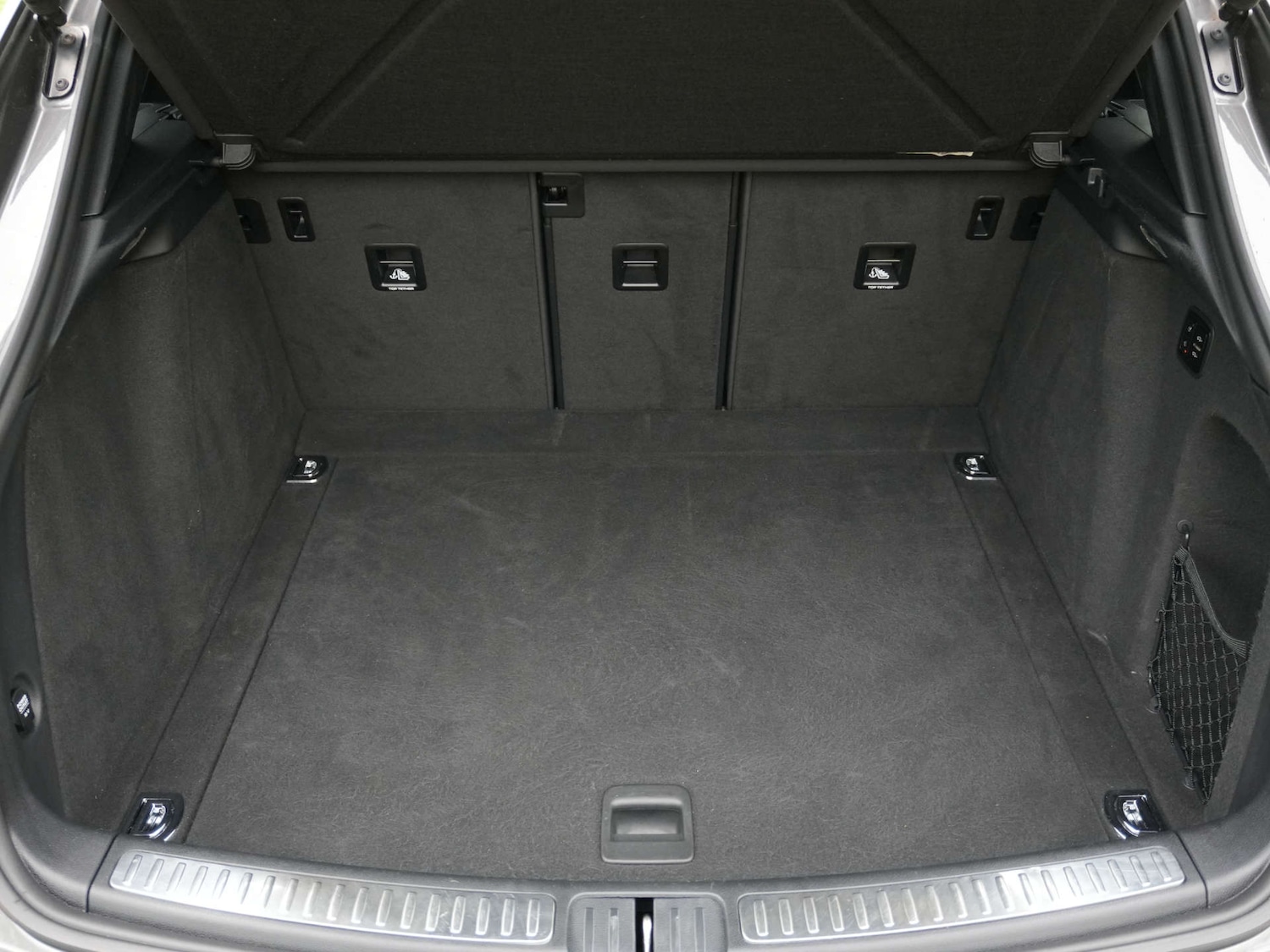 Used Porsche Macan 2015 for sale - 77673748: Photo 45