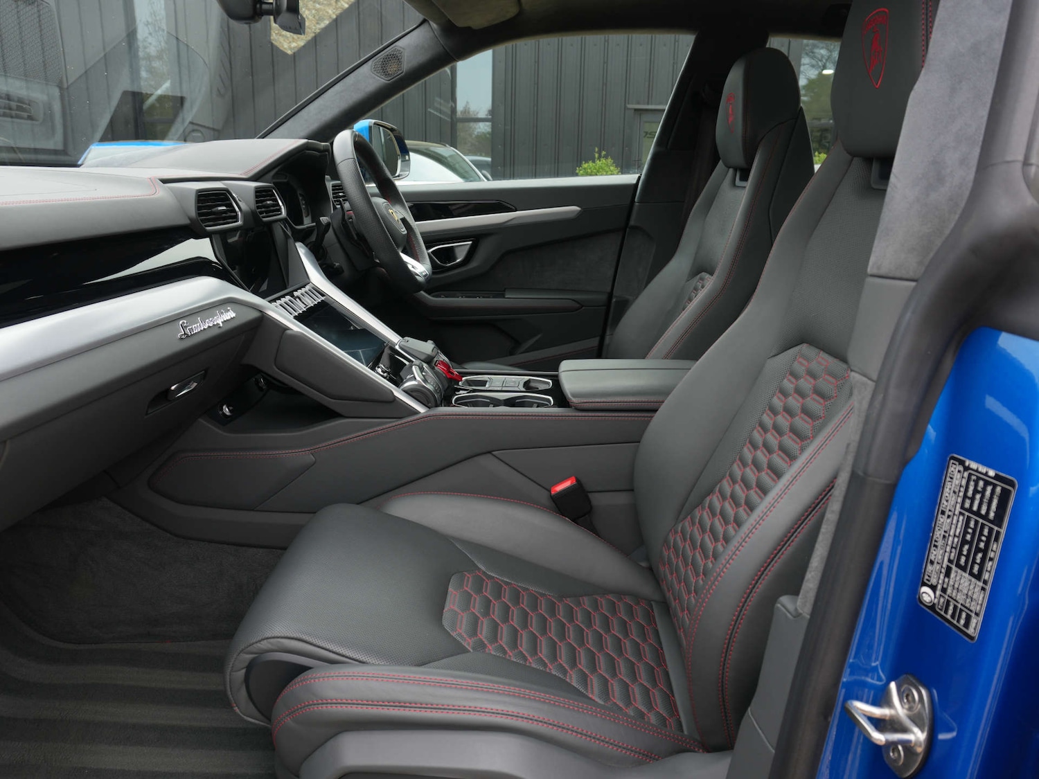 Used Lamborghini Urus 2019 for sale - 76706734: Photo 25