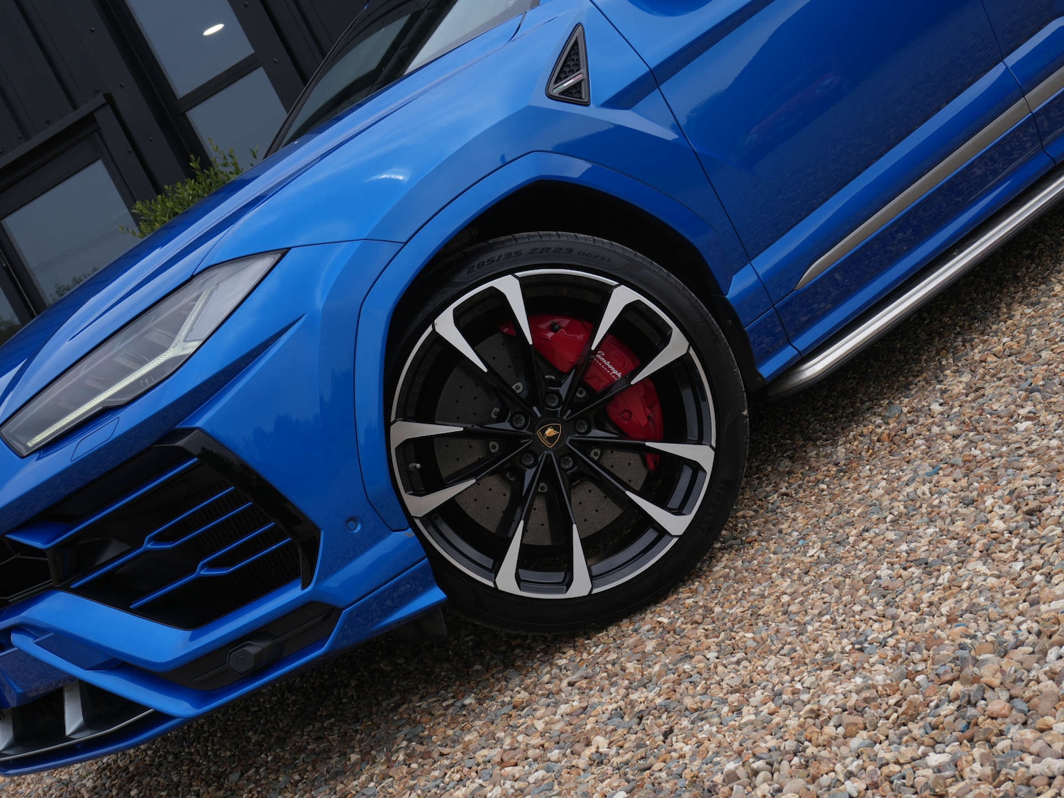 Used Lamborghini Urus 2019 for sale - 76706734: Photo 3