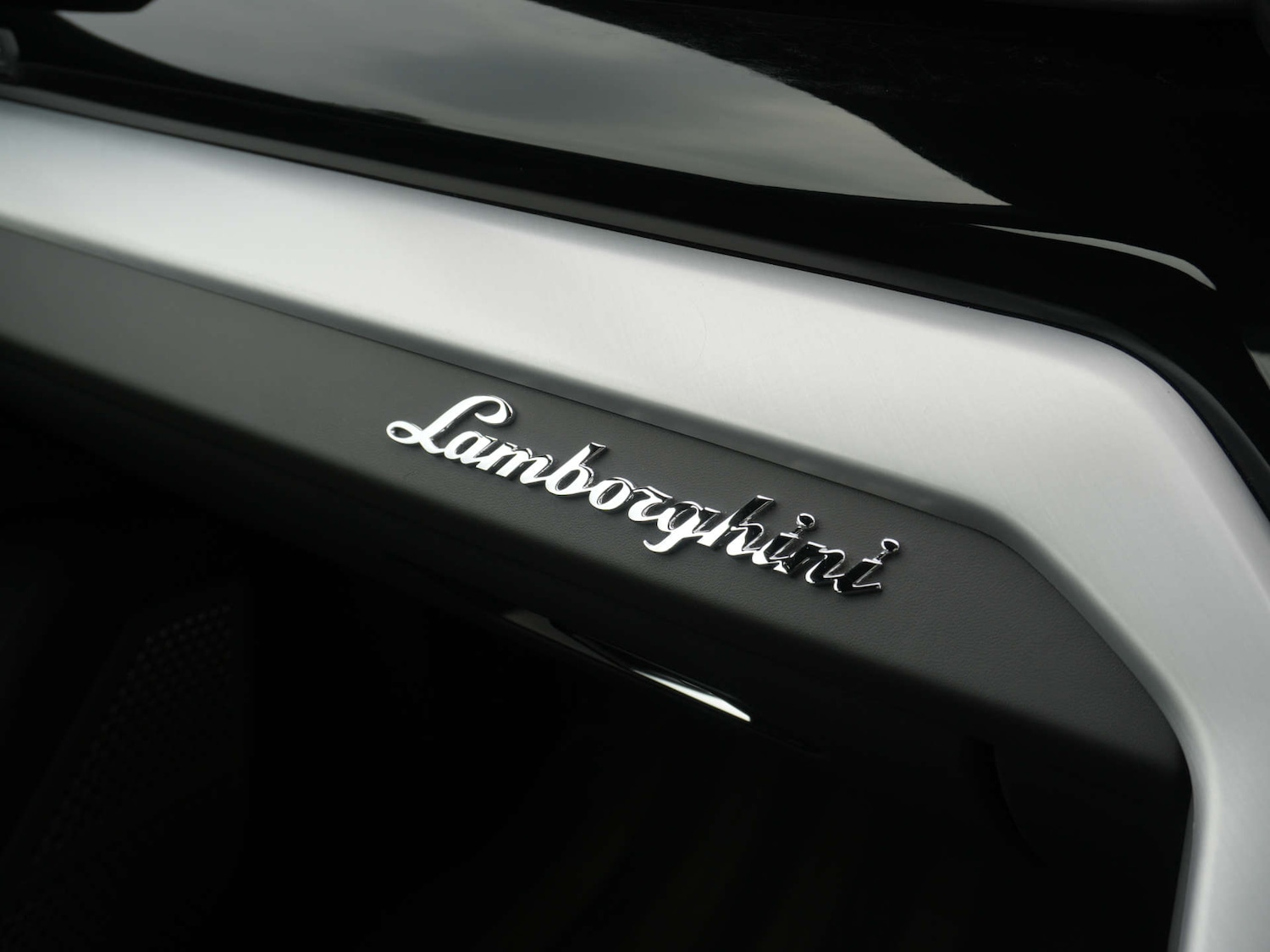 Used Lamborghini Urus 2019 for sale - 76706734: Photo 52