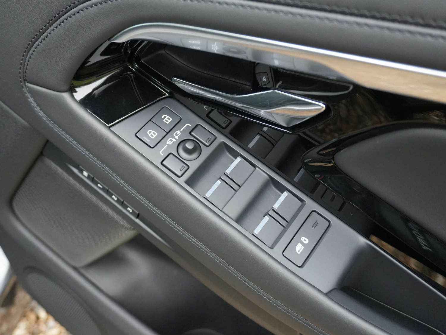 Used Land Rover Range Rover Evoque 2023 for sale - 77775402: Photo 23