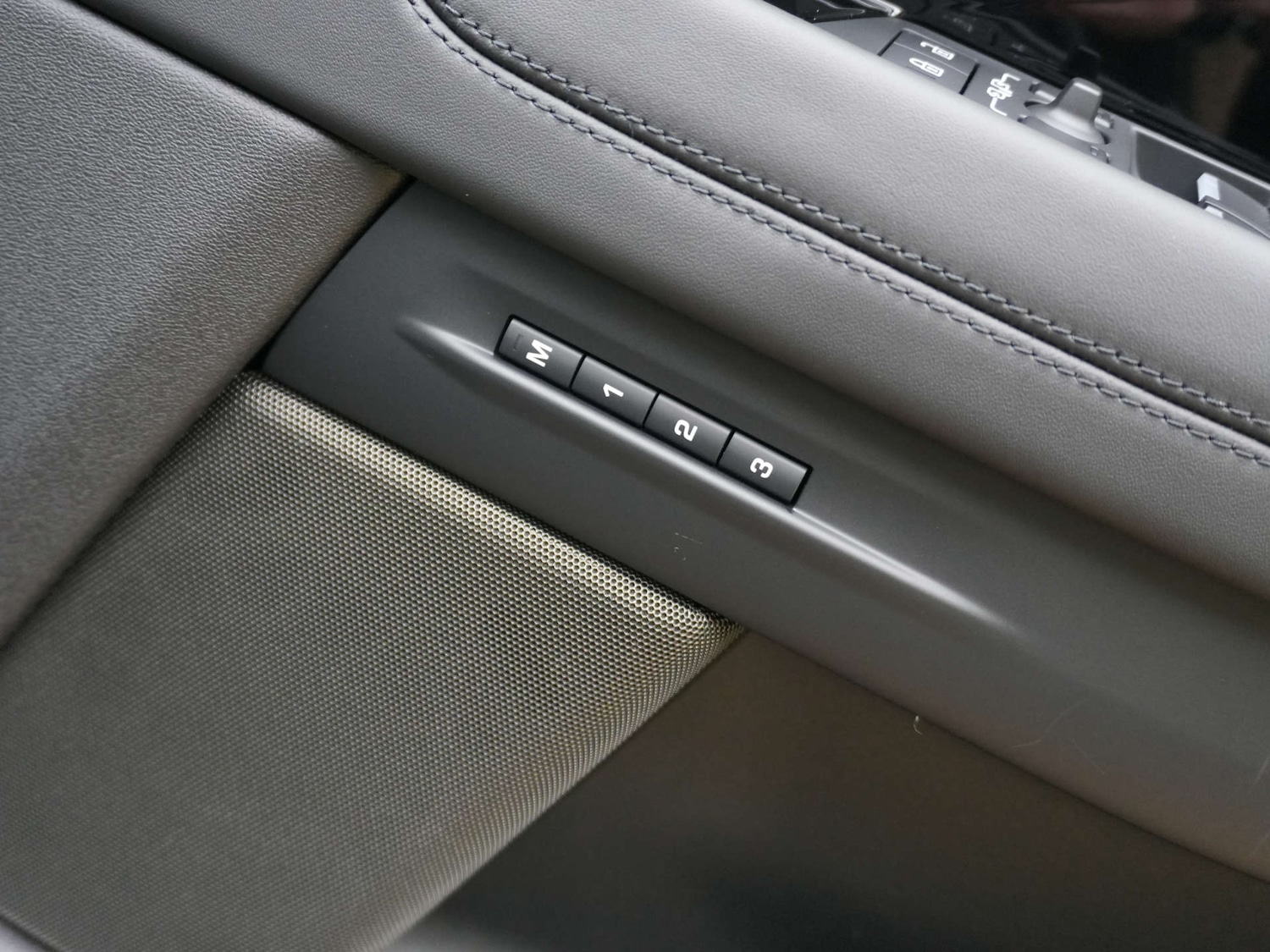 Used Land Rover Range Rover Evoque 2023 for sale - 77775402: Photo 24