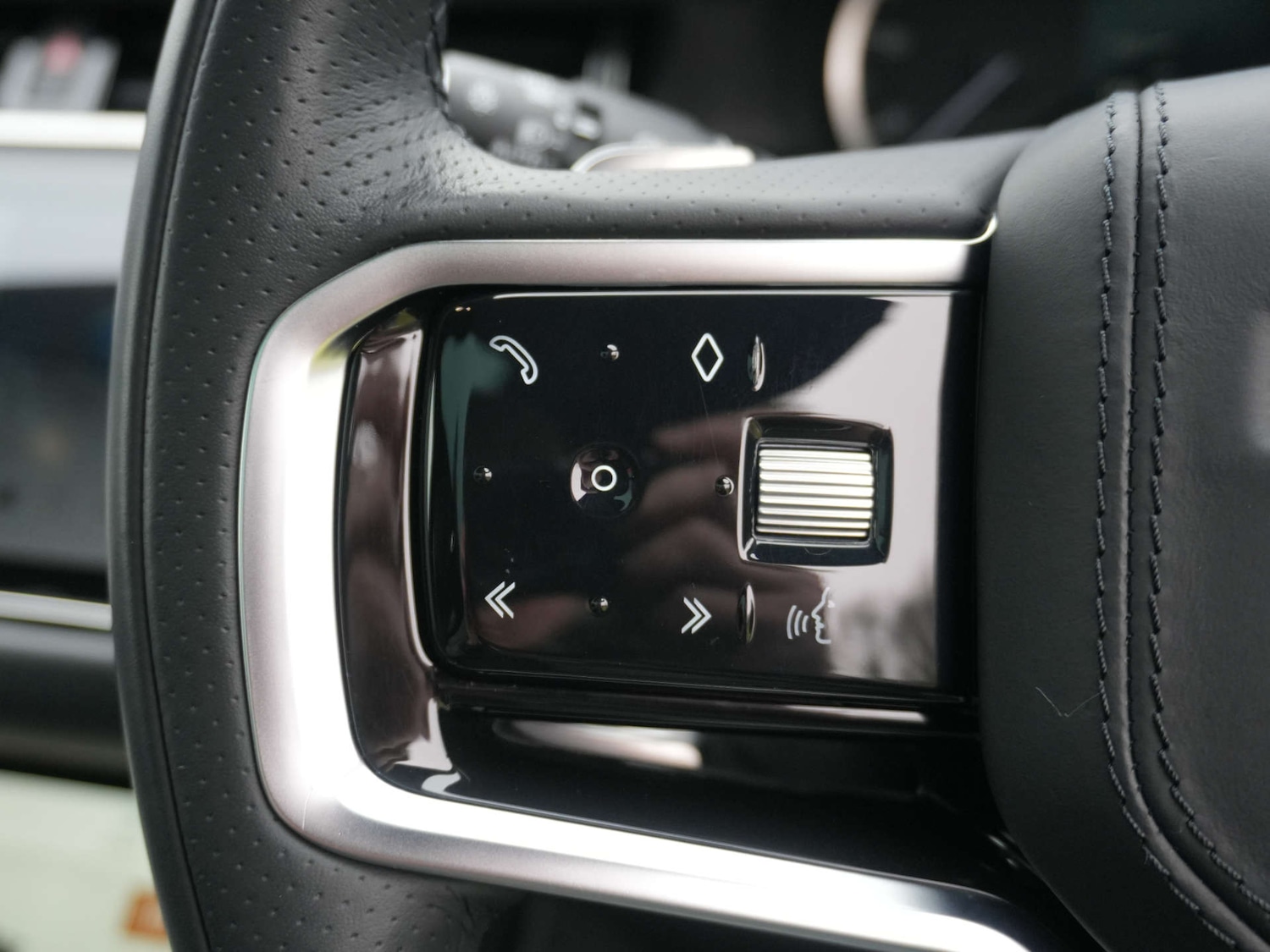 Used Land Rover Range Rover Evoque 2023 for sale - 77775402: Photo 26