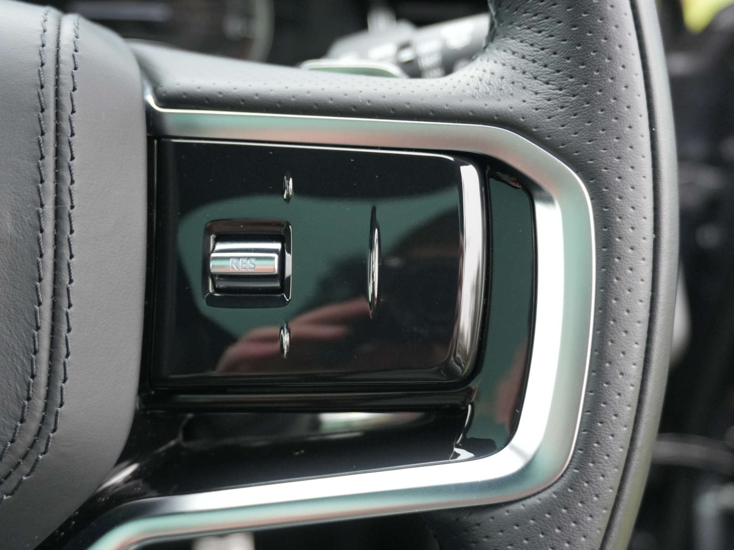 Used Land Rover Range Rover Evoque 2023 for sale - 77775402: Photo 27