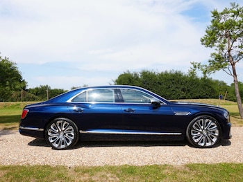 Used Bentley Flying Spur 2024 for sale - 79179071: Photo