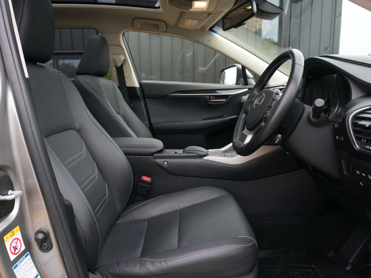 Used Lexus NX 2017 for sale - 76642970: Photo 11