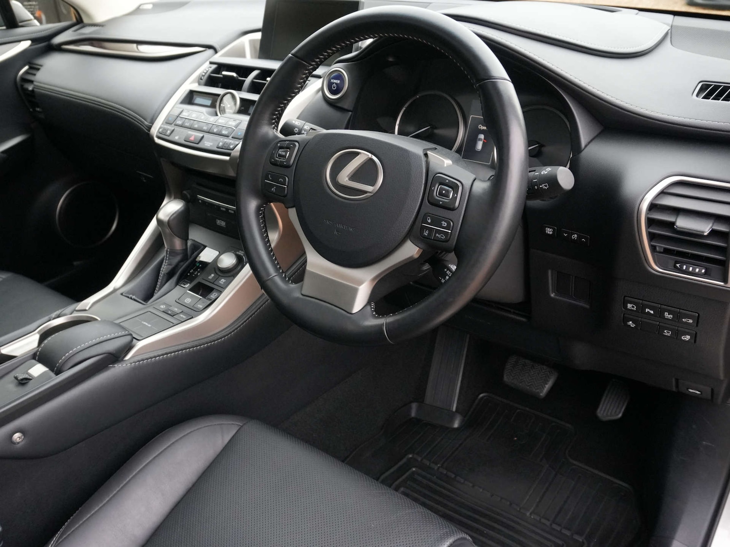 Used Lexus NX 2017 for sale - 76642970: Photo 12