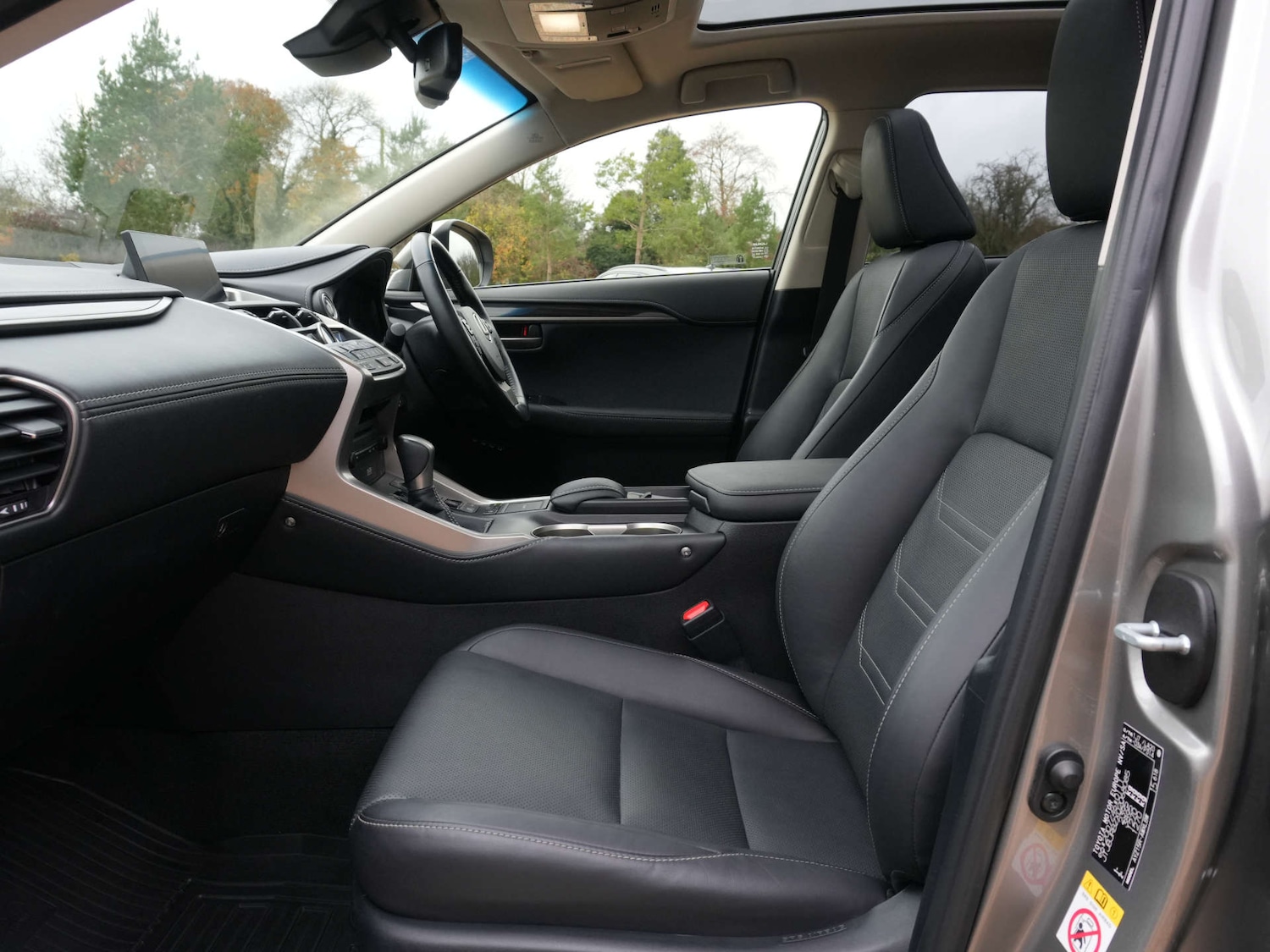 Used Lexus NX 2017 for sale - 76642970: Photo 16