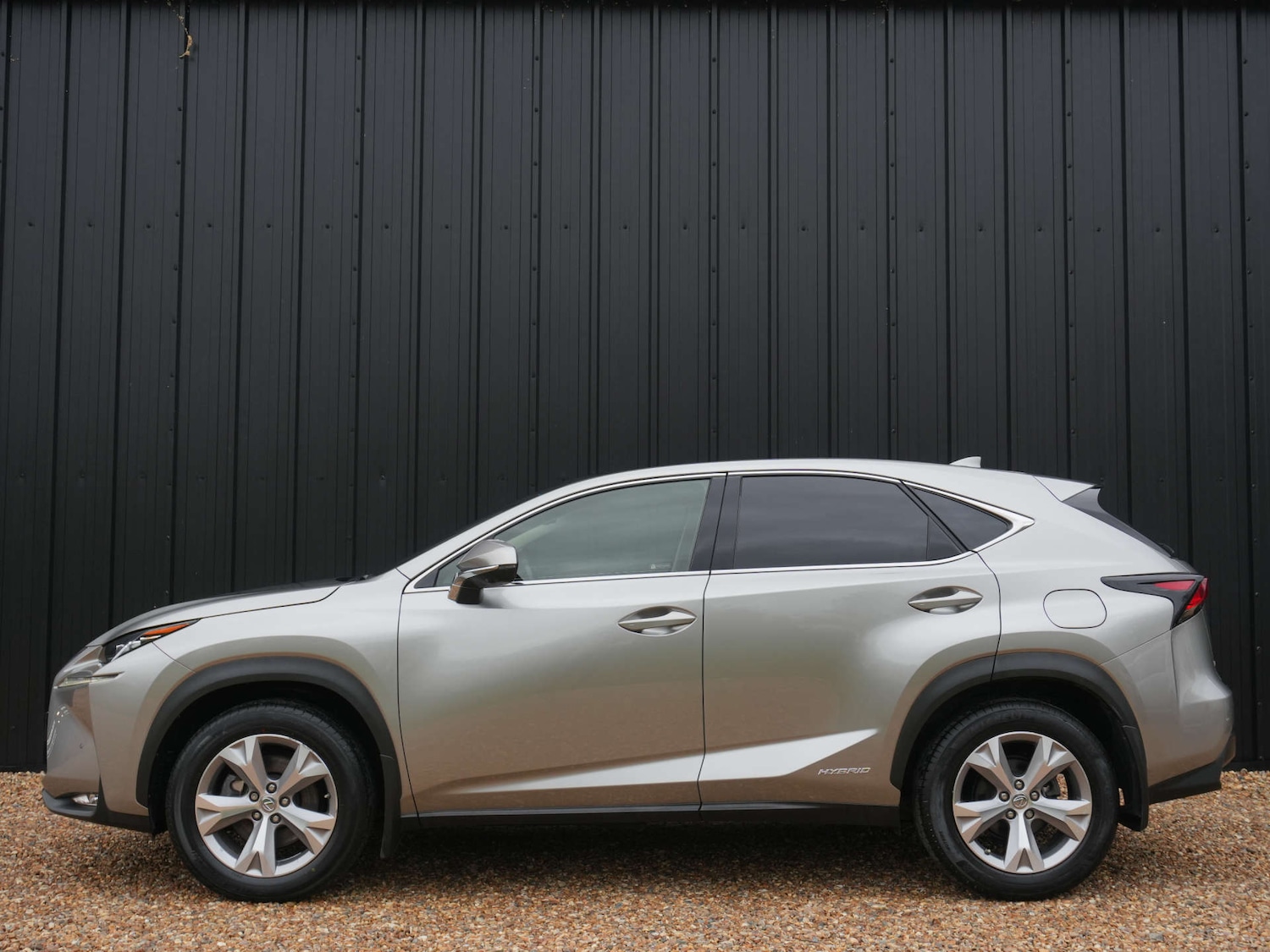 Used Lexus NX 2017 for sale - 76642970: Photo 3