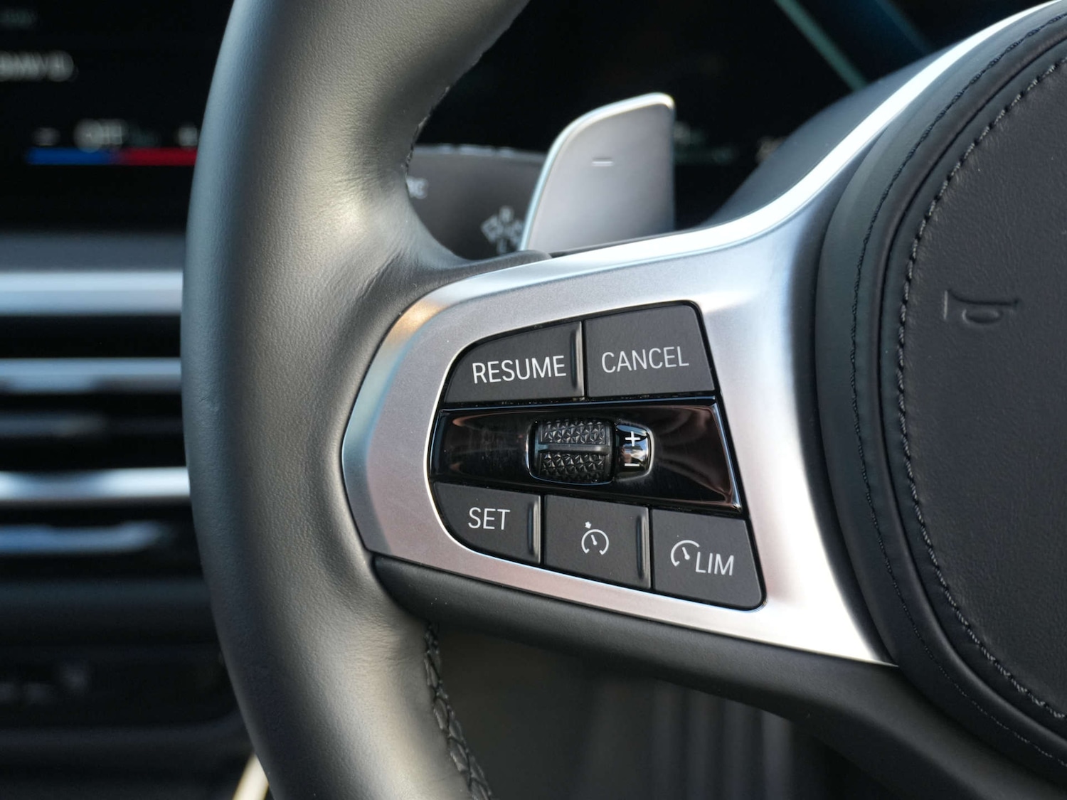 Used BMW 3 Series 2023 for sale - 77118031: Photo 23