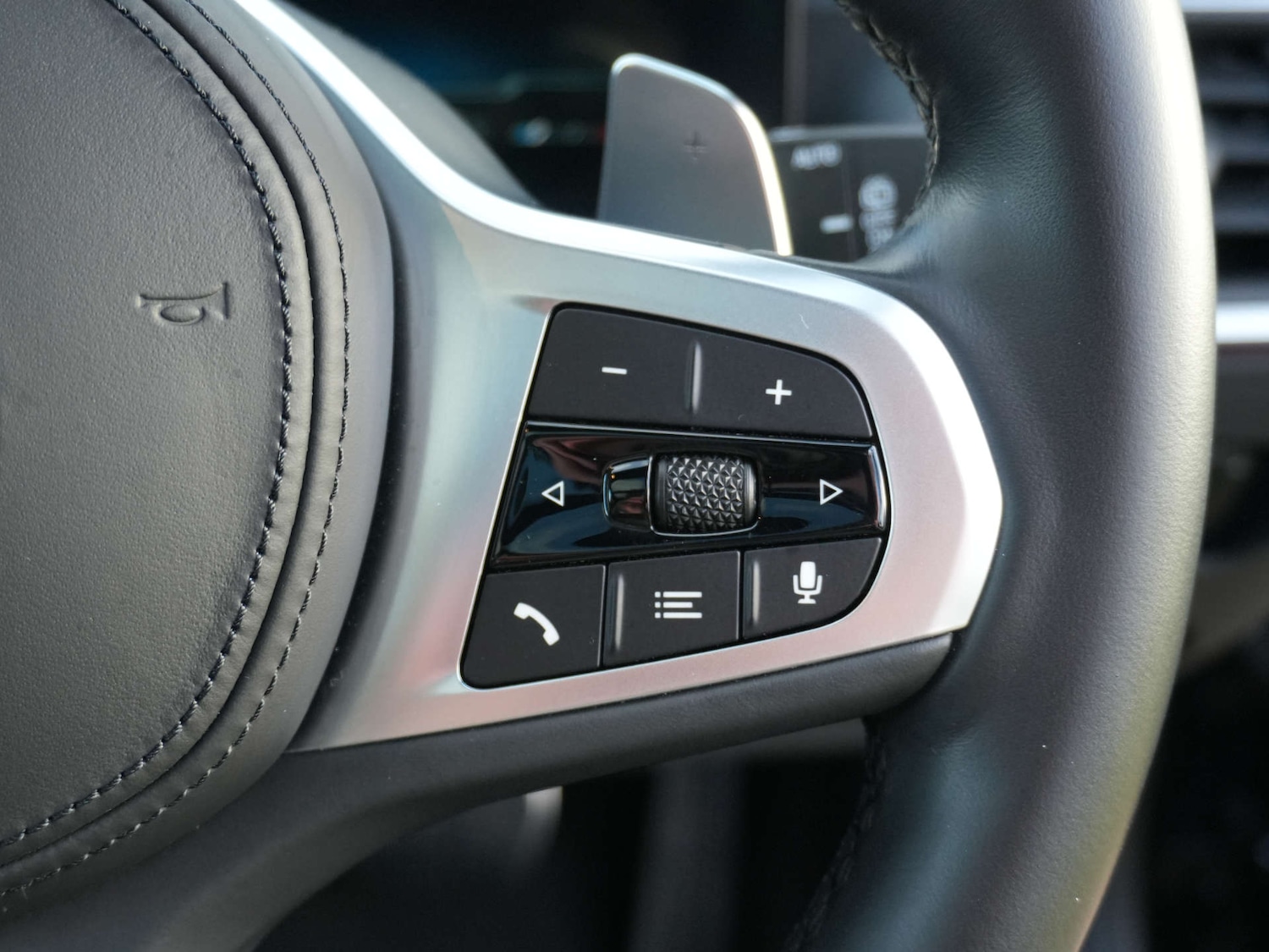 Used BMW 3 Series 2023 for sale - 77118031: Photo 24