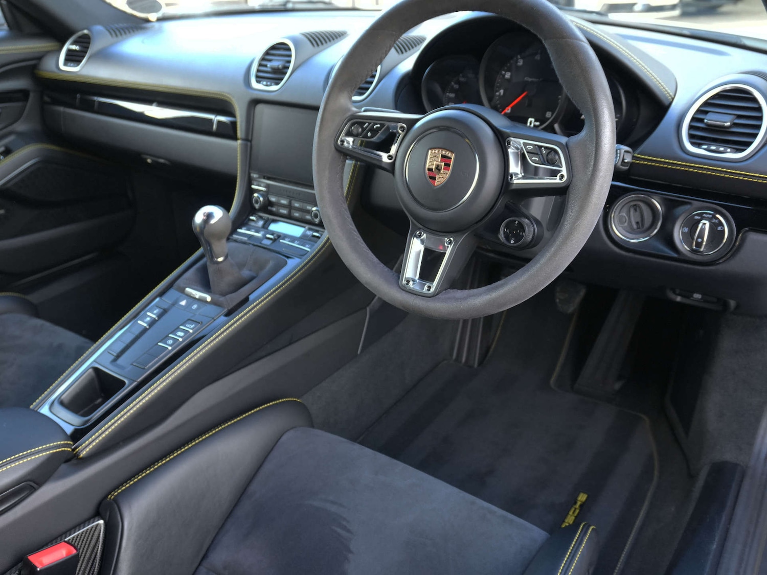 Used Porsche 718 Cayman 2020 for sale - 78053760: Photo 18