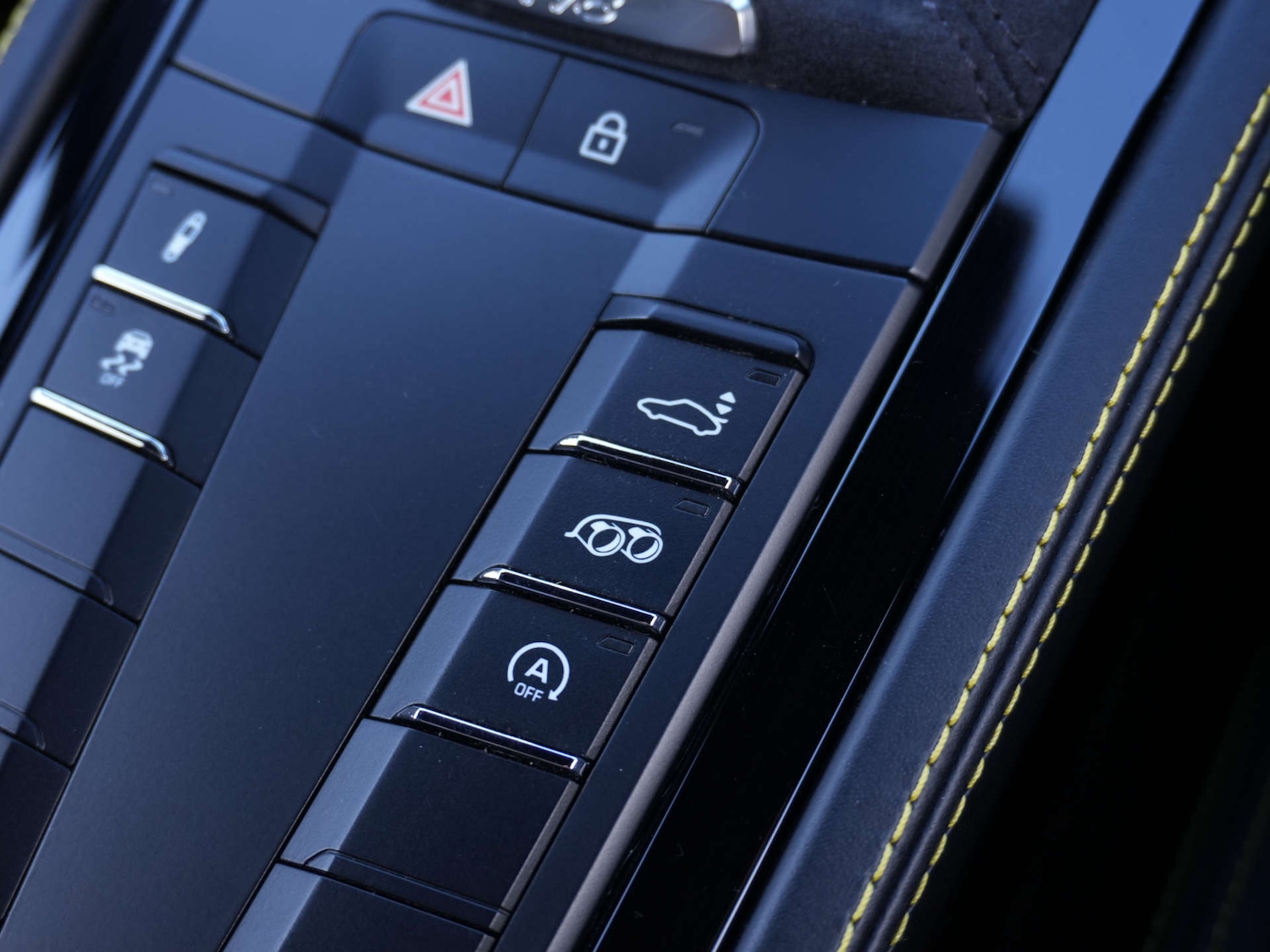 Used Porsche 718 Cayman 2020 for sale - 78053760: Photo 35