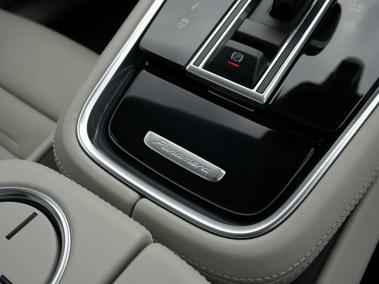 Used Porsche Panamera 2022 for sale - 76642958: Photo 39