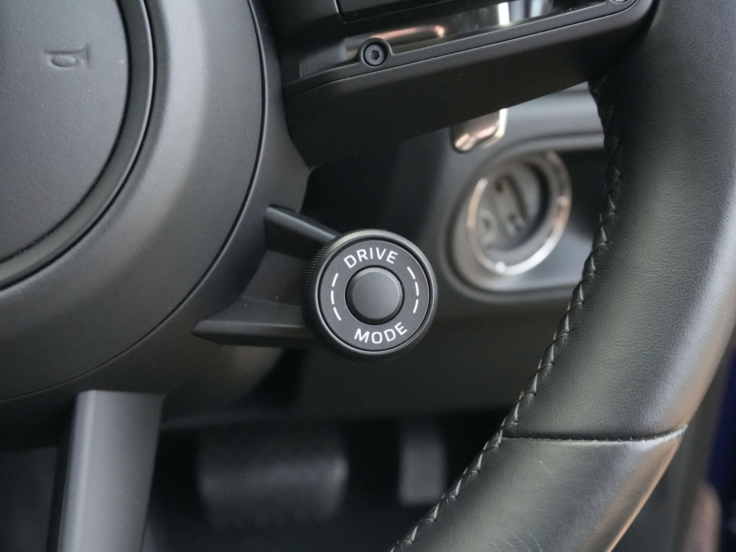 Used Porsche Macan 2022 for sale - 76946117: Photo 31