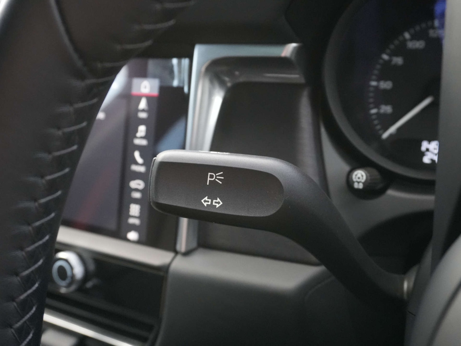 Used Porsche Macan 2022 for sale - 76946117: Photo 33