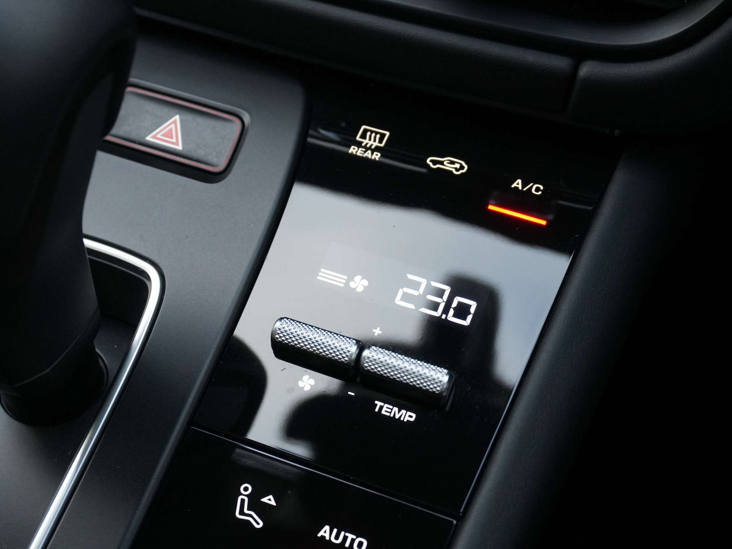 Used Porsche Macan 2022 for sale - 76946117: Photo 38