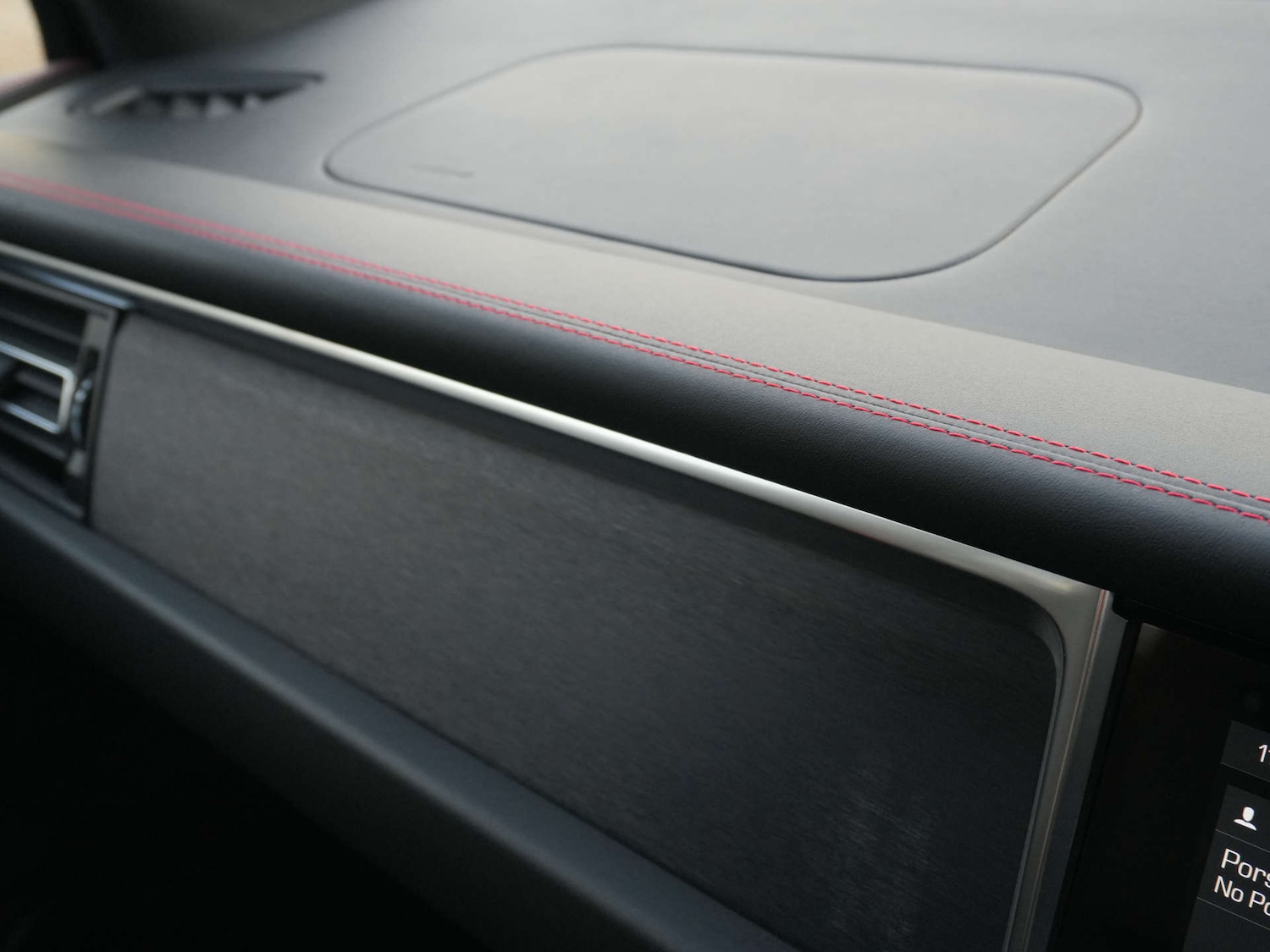 Used Porsche Macan 2022 for sale - 76946117: Photo 42