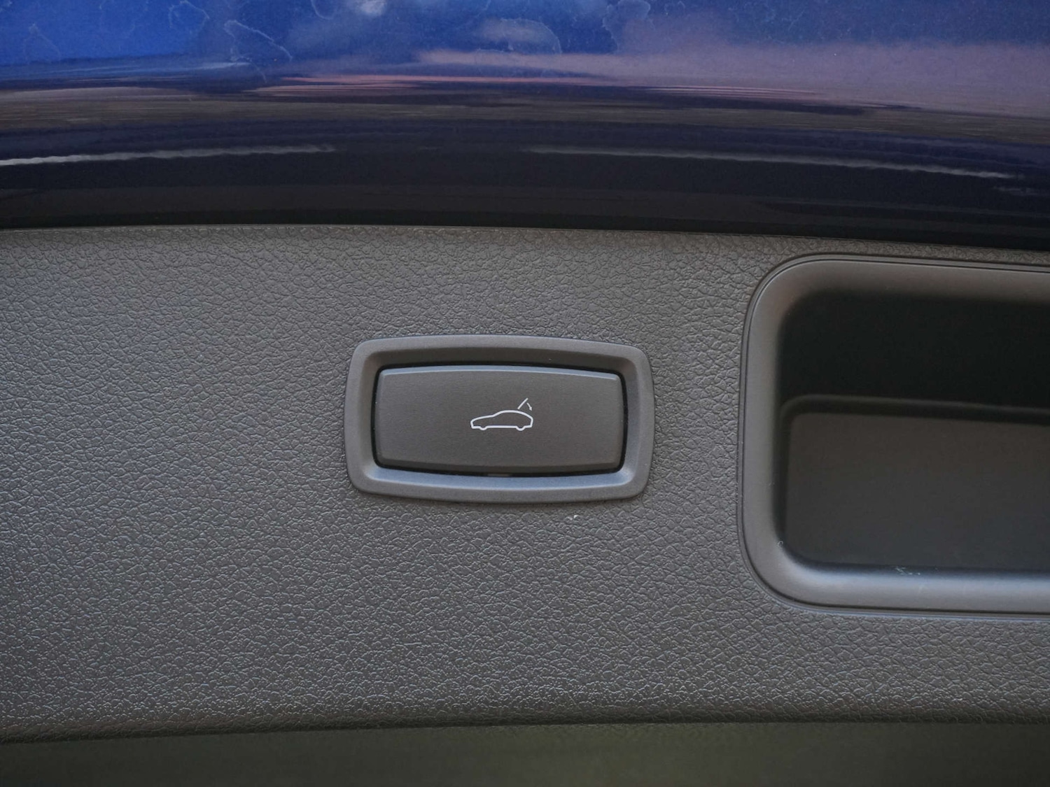 Used Porsche Macan 2022 for sale - 76946117: Photo 43