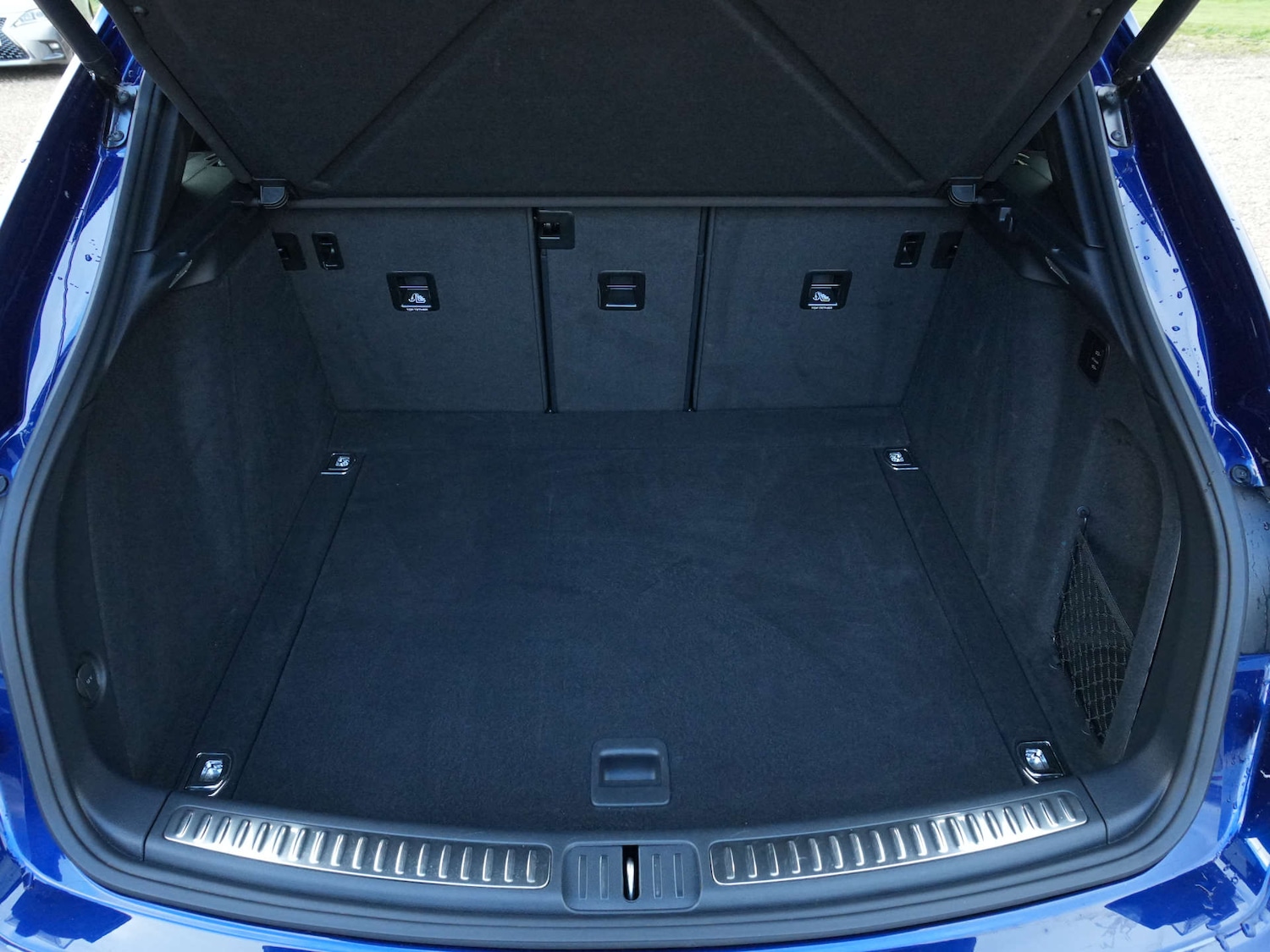 Used Porsche Macan 2022 for sale - 76946117: Photo 44