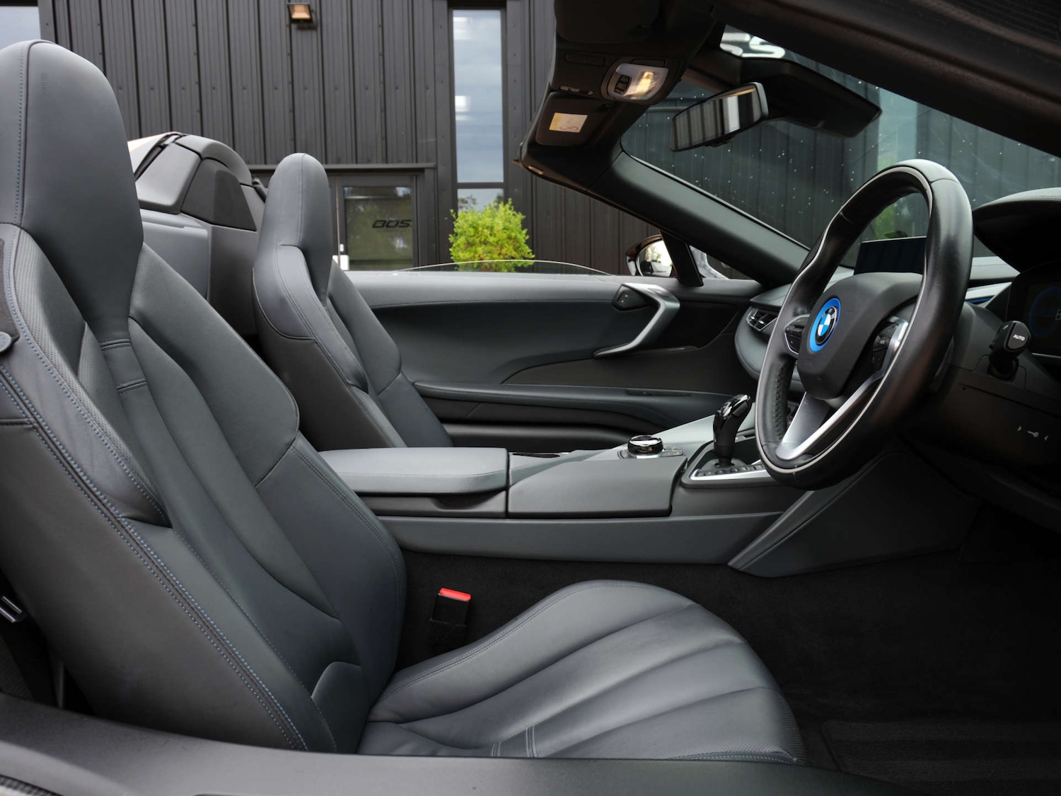 Used BMW i8 2018 for sale - 76642917: Photo 17