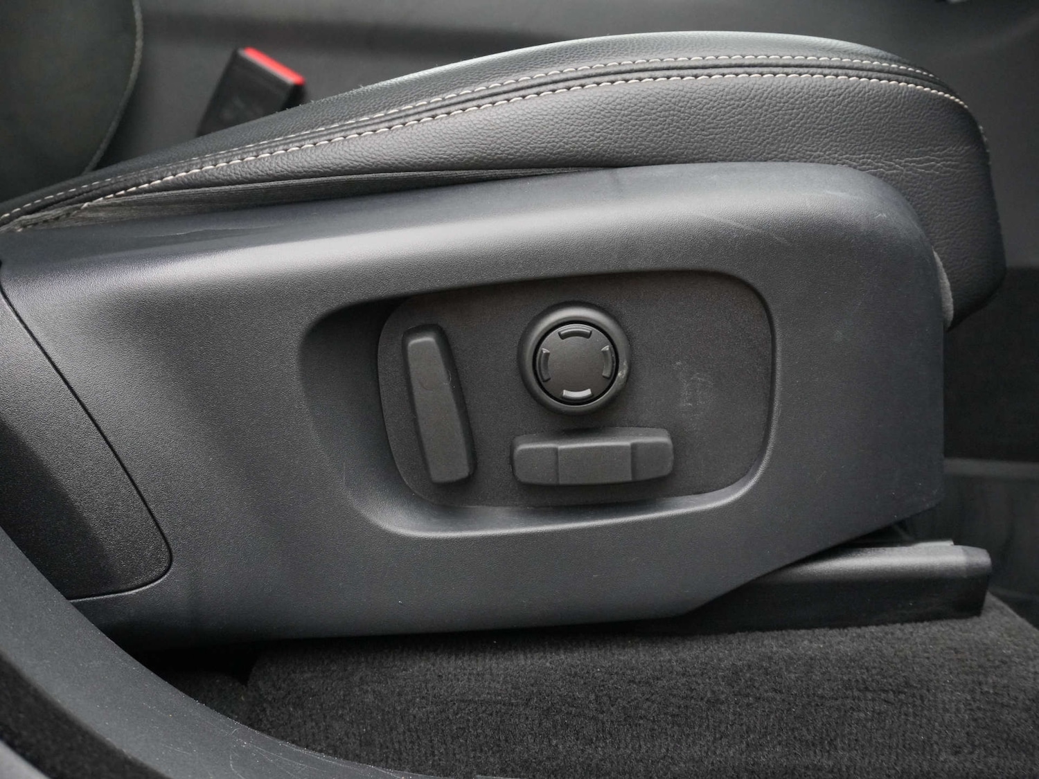 Used Land Rover Range Rover Velar 2020 for sale - 76642976: Photo 20