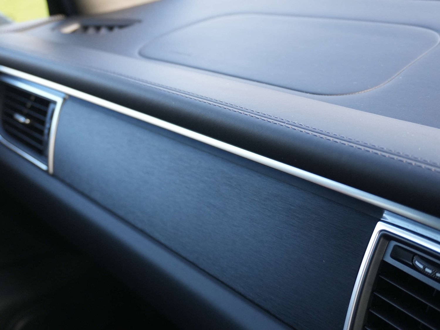 Used Porsche Macan 2017 for sale - 77160642: Photo 41