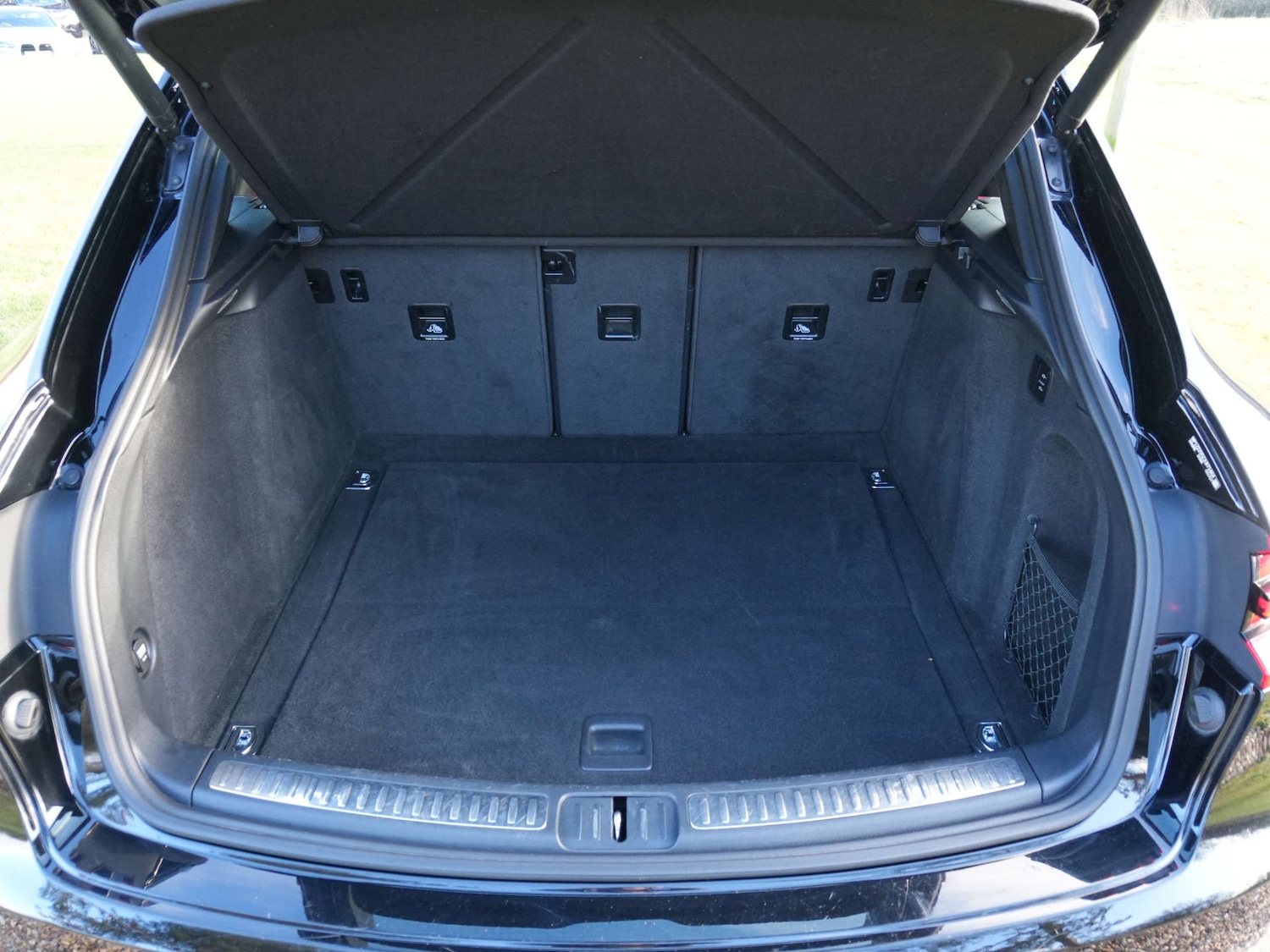 Used Porsche Macan 2017 for sale - 77160642: Photo 43