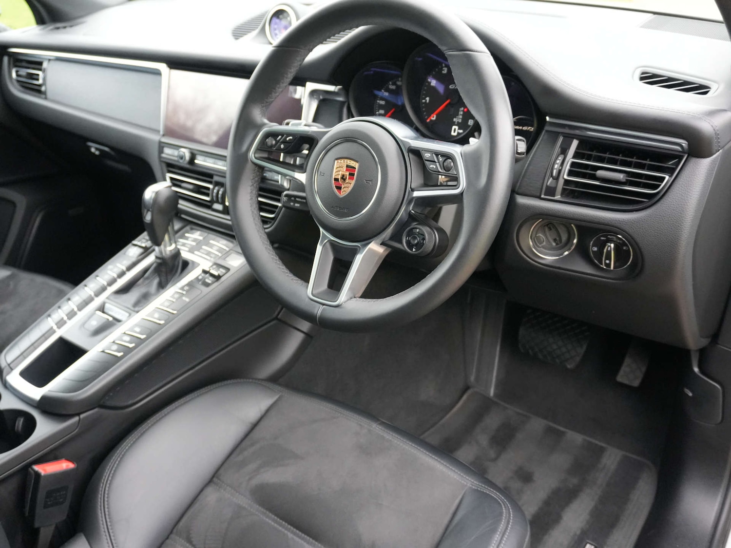 Used Porsche Macan 2020 for sale - 77528074: Photo 16