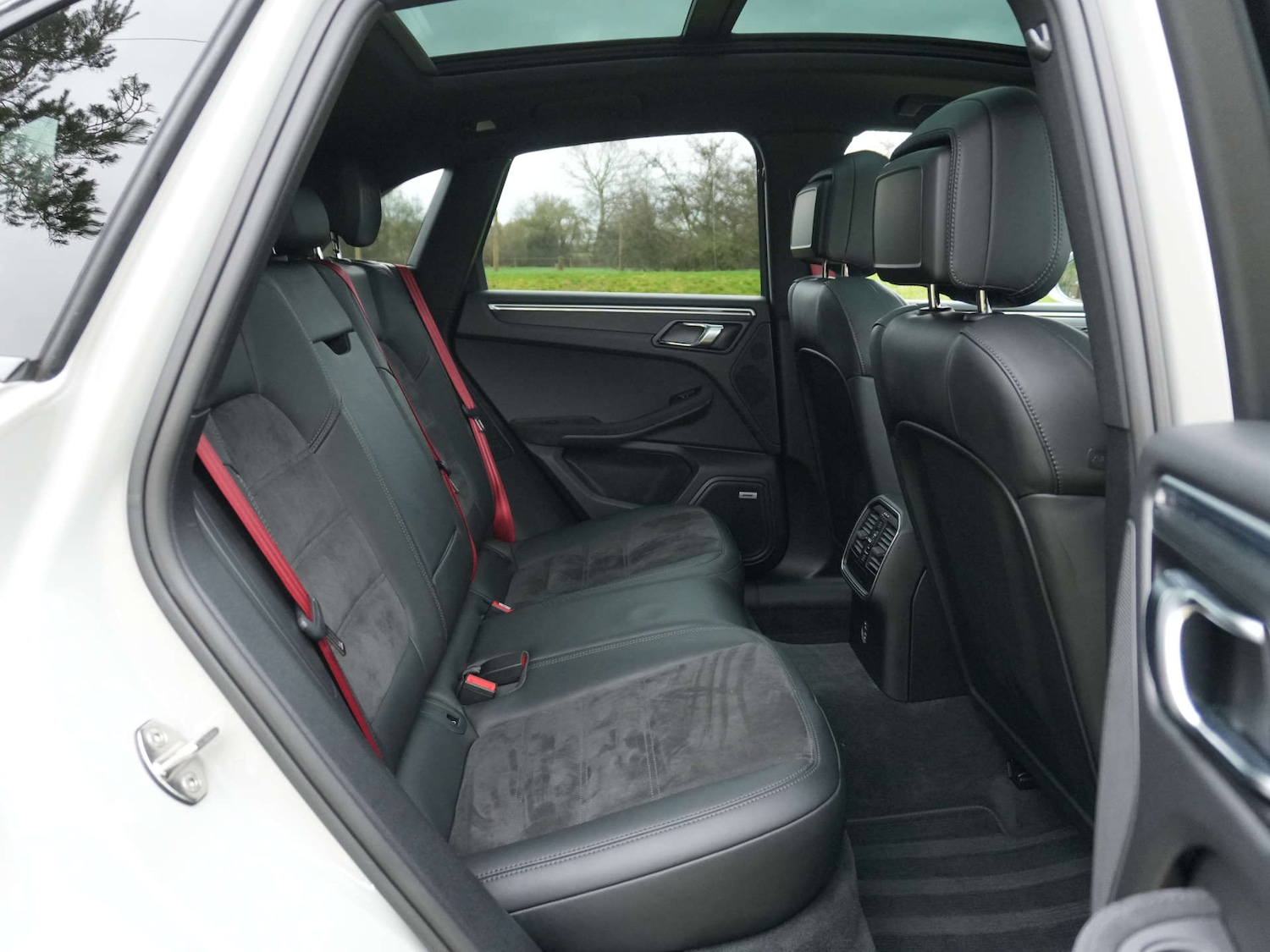 Used Porsche Macan 2020 for sale - 77528074: Photo 17