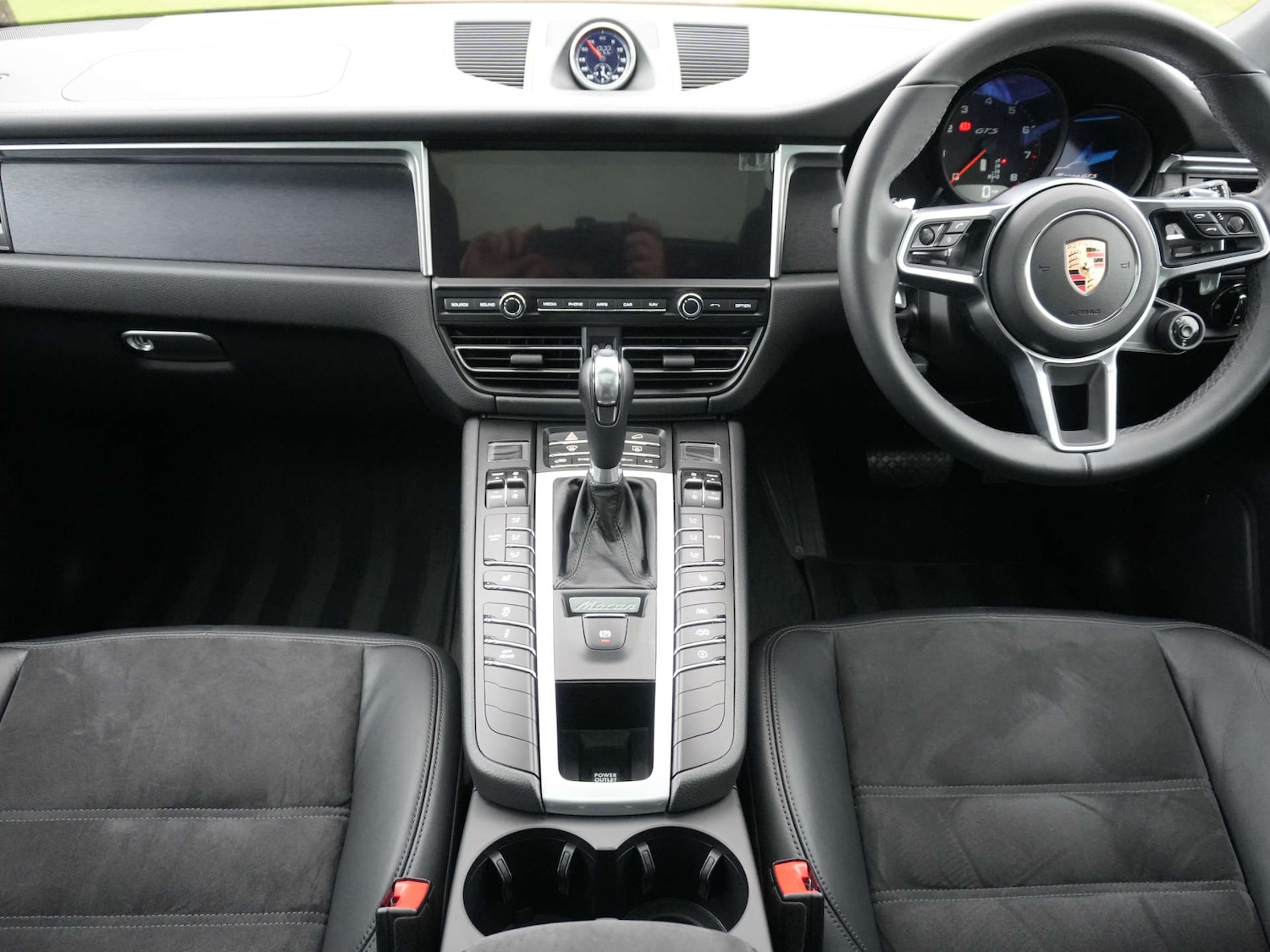 Used Porsche Macan 2020 for sale - 77528074: Photo 18