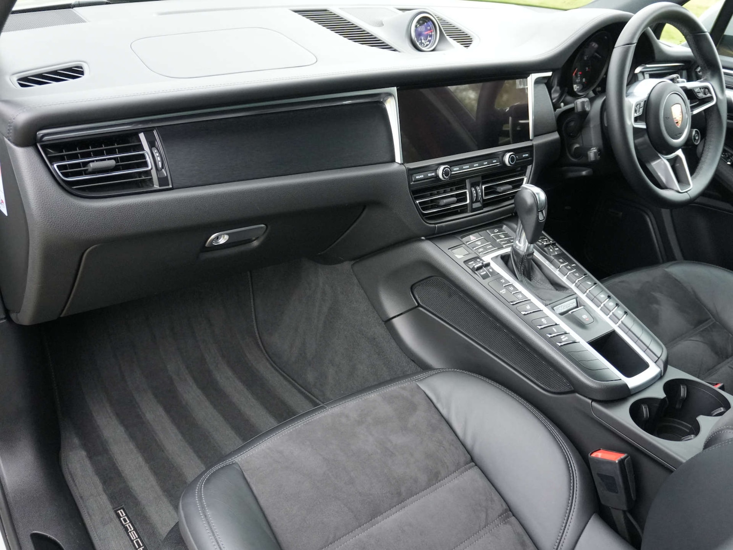 Used Porsche Macan 2020 for sale - 77528074: Photo 20