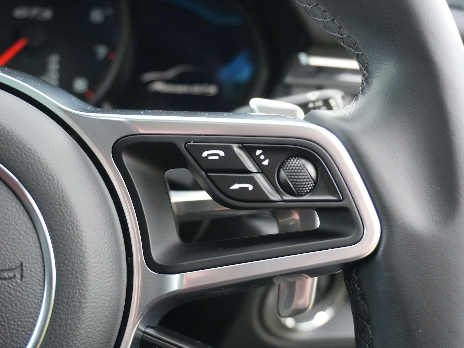 Used Porsche Macan 2020 for sale - 77528074: Photo 28