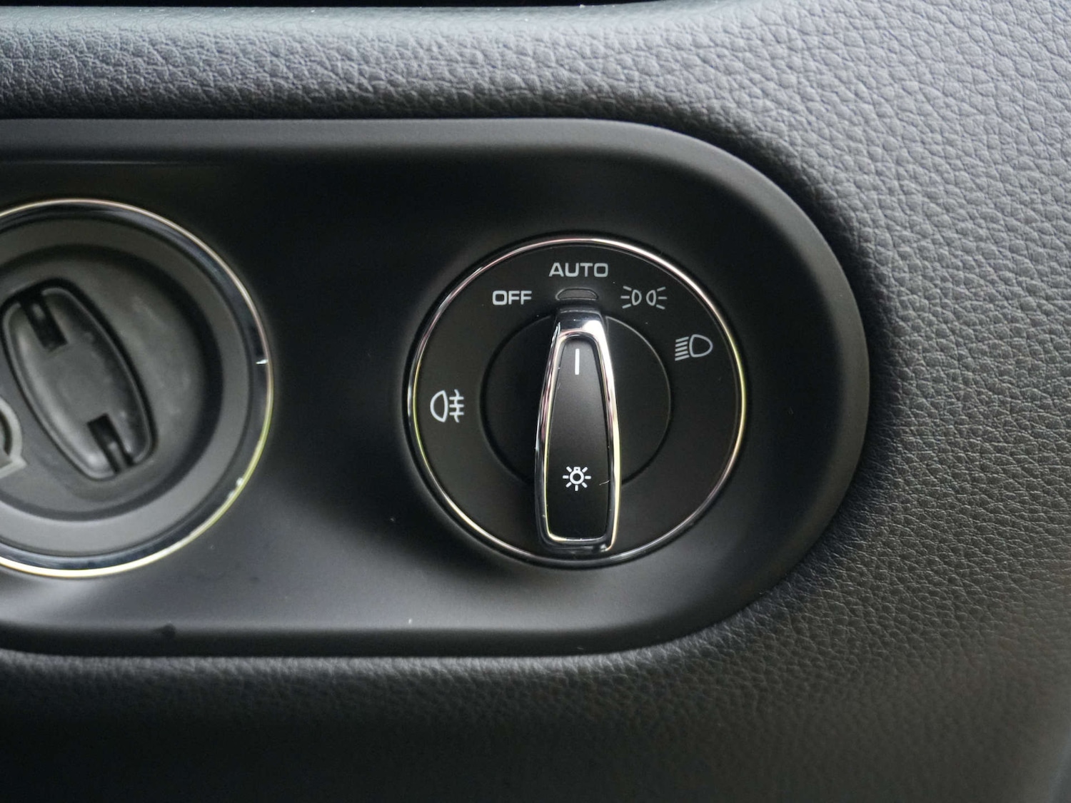 Used Porsche Macan 2020 for sale - 77528074: Photo 31