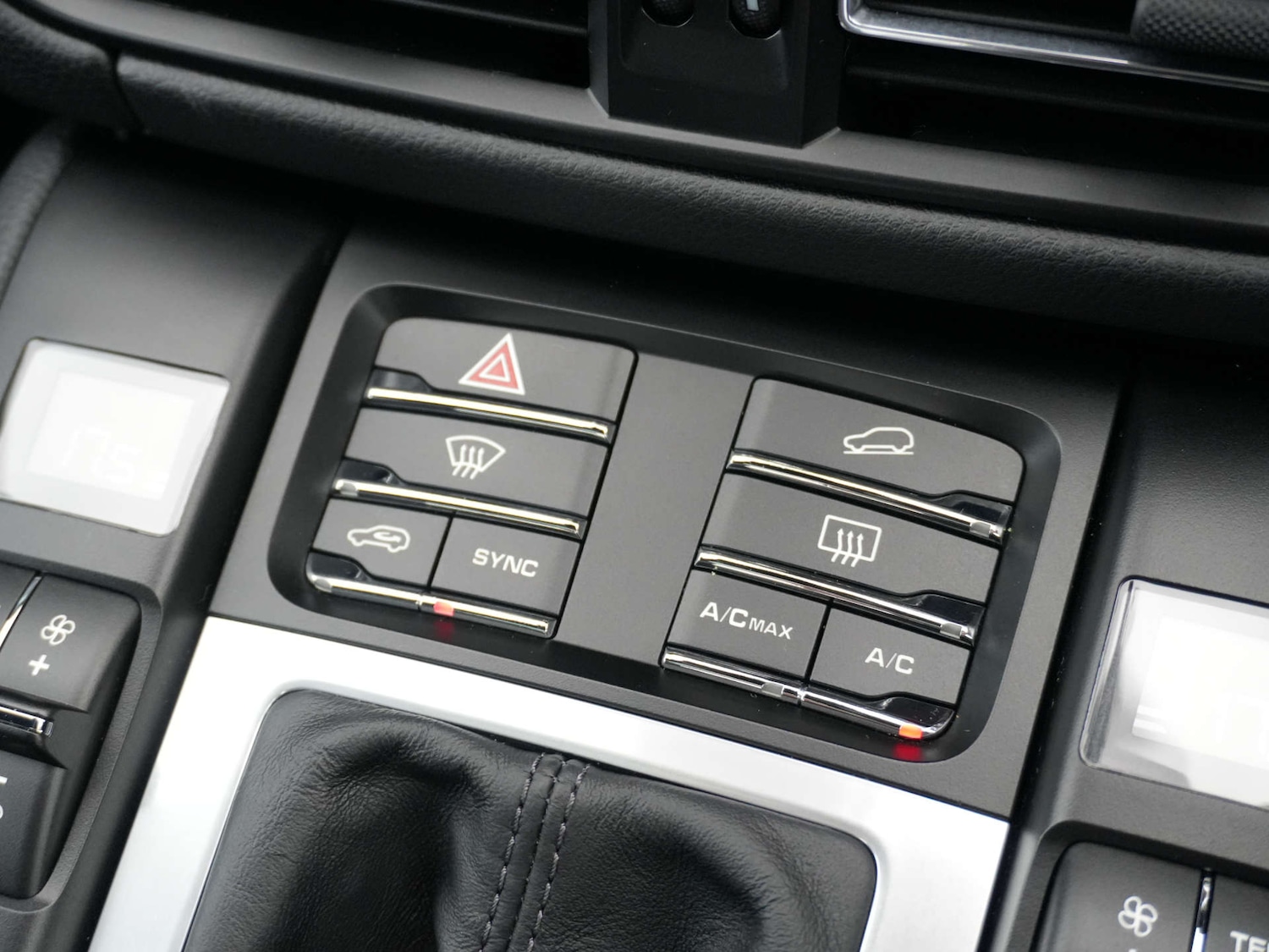 Used Porsche Macan 2020 for sale - 77528074: Photo 37