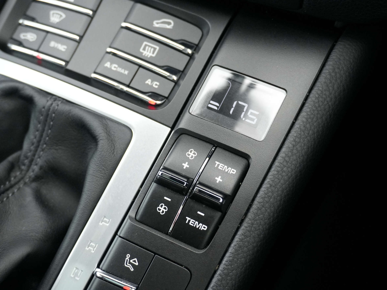 Used Porsche Macan 2020 for sale - 77528074: Photo 38