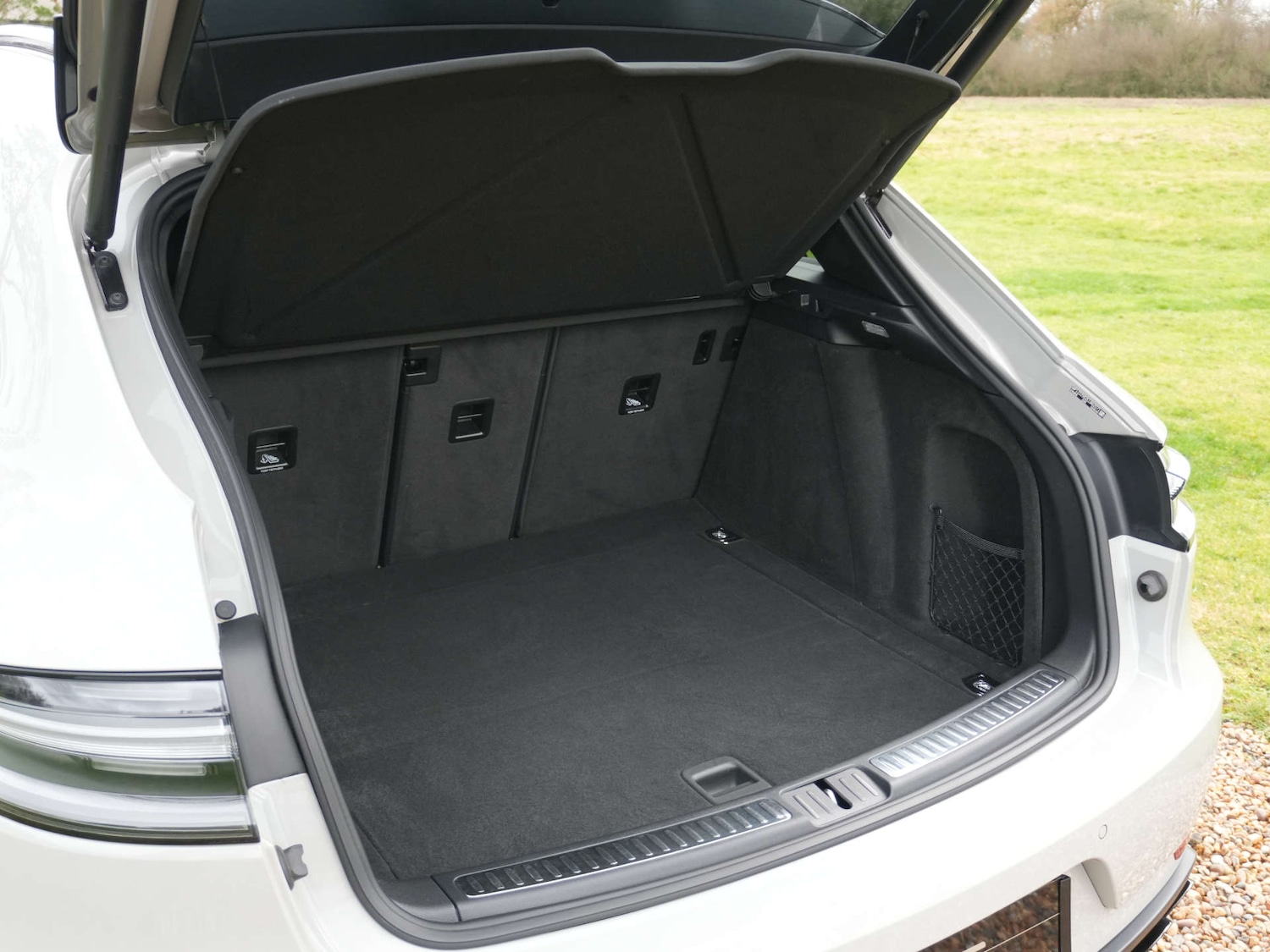 Used Porsche Macan 2020 for sale - 77528074: Photo 44