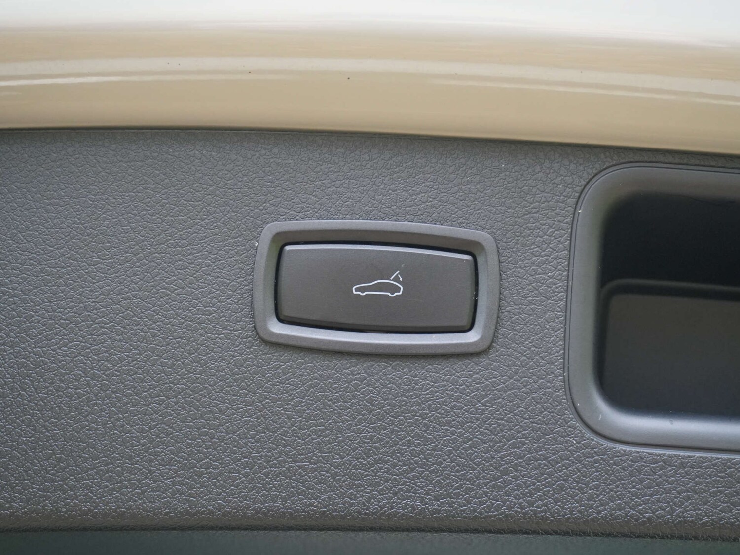 Used Porsche Macan 2020 for sale - 77528074: Photo 47