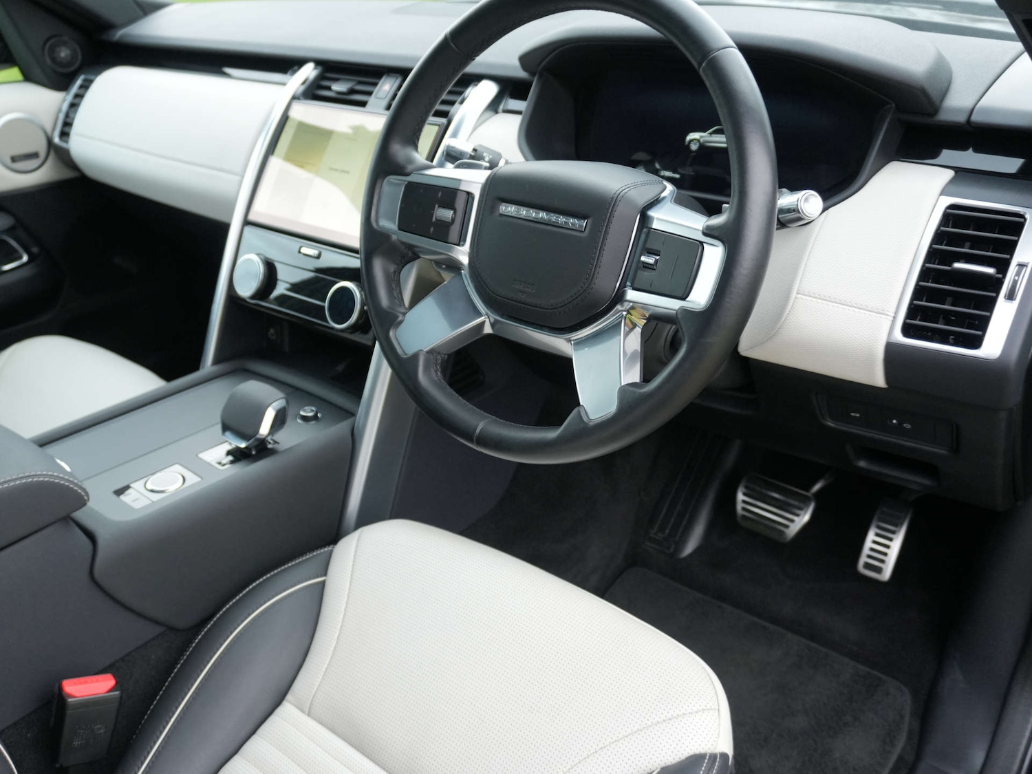 Used Land Rover Discovery 2021 for sale - 77261409: Photo 16