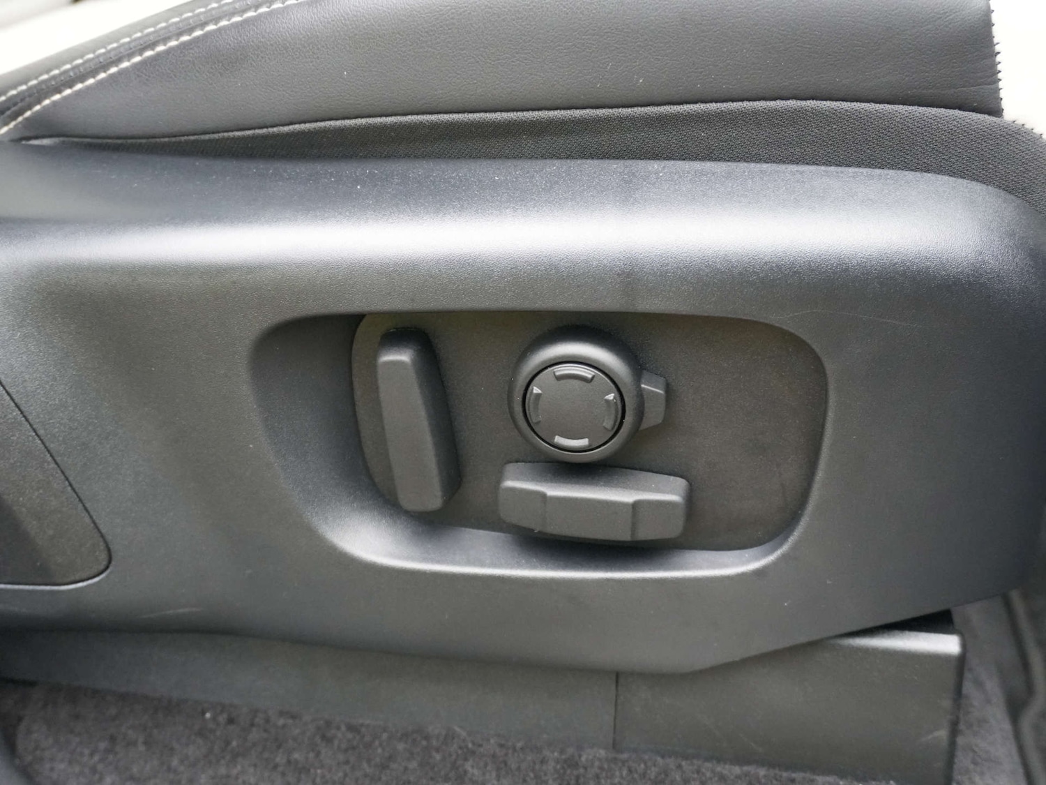 Used Land Rover Discovery 2021 for sale - 77261409: Photo 25