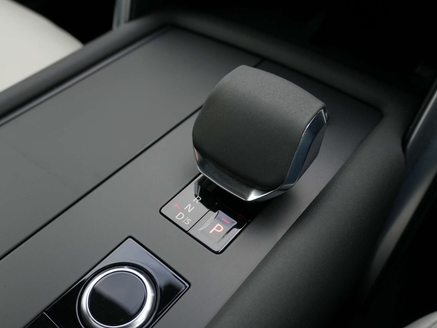 Used Land Rover Discovery 2021 for sale - 77261409: Photo 37