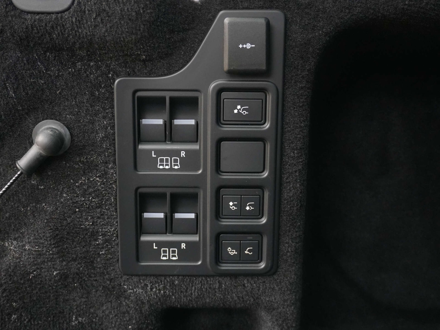 Used Land Rover Discovery 2021 for sale - 77261409: Photo 41