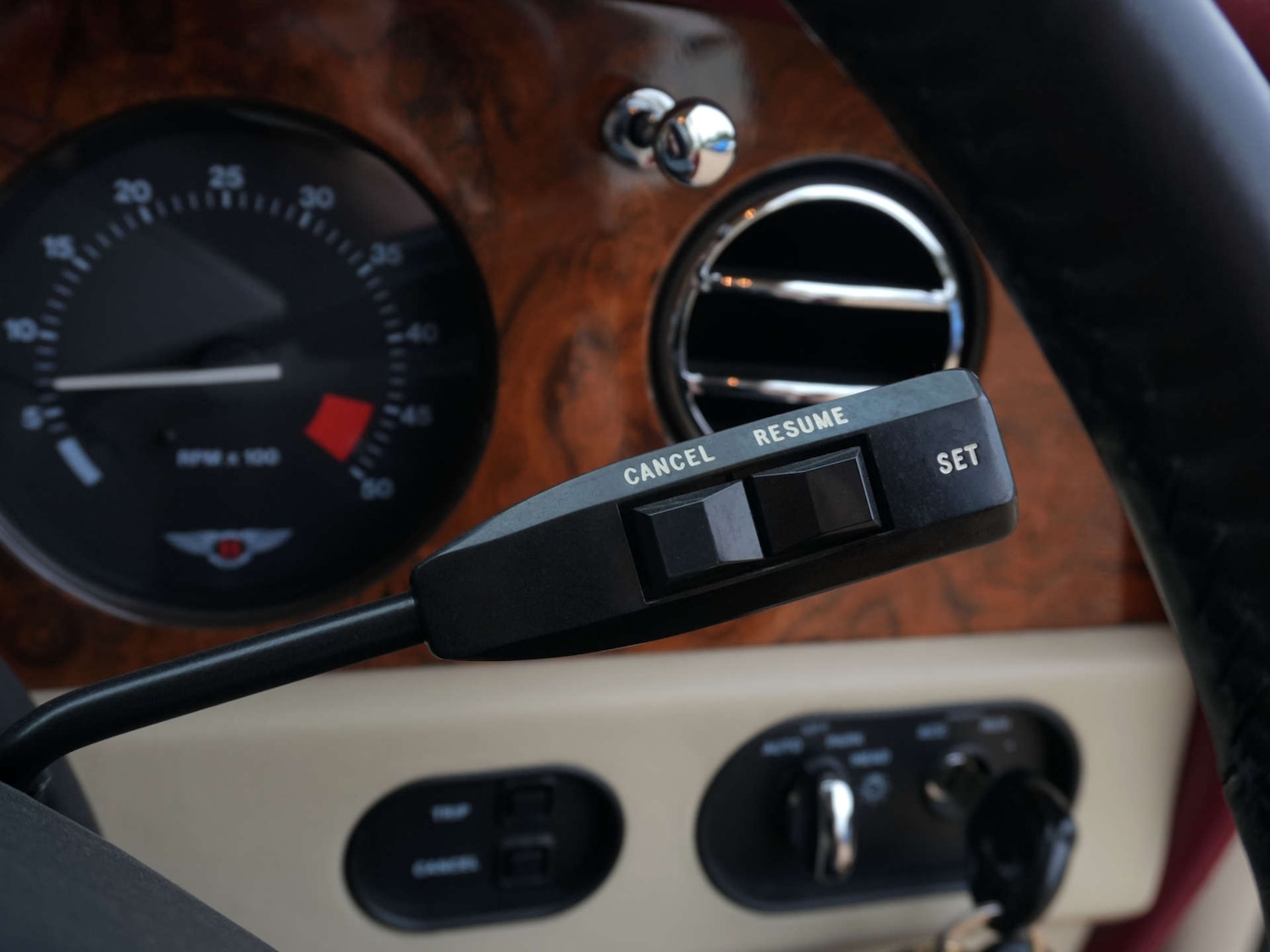 Used Bentley Turbo R 1997 for sale - 76642974: Photo 19