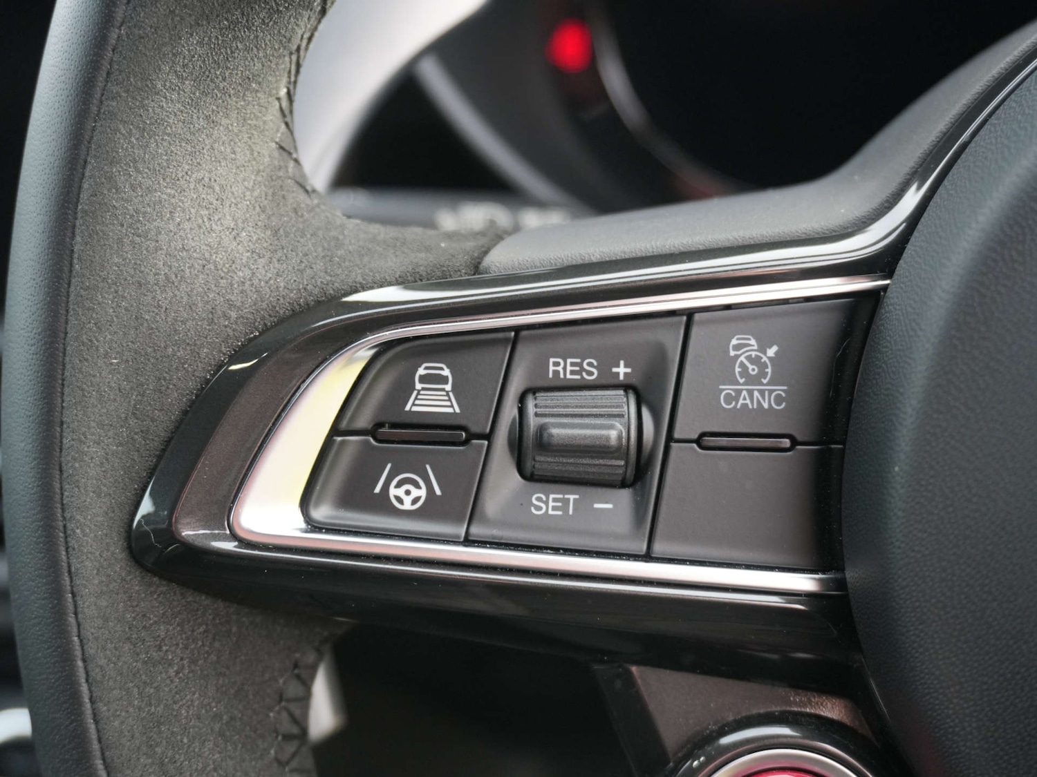 Used Alfa Romeo Giulia 2024 for sale - 77581144: Photo 36