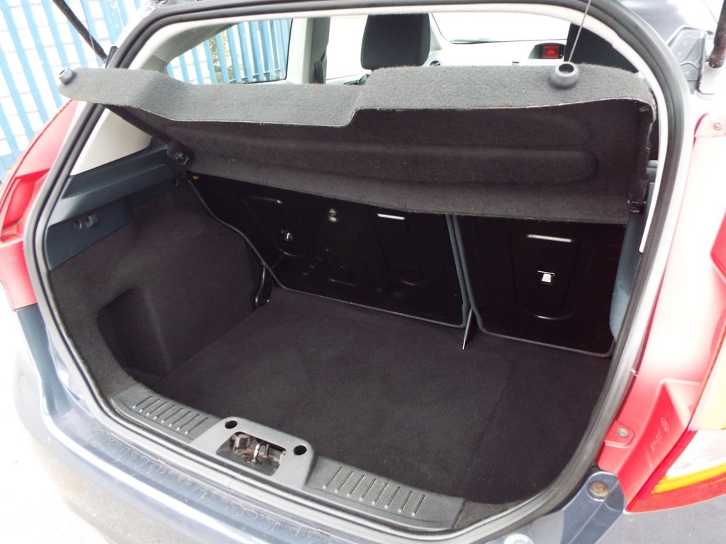 Used Ford Fiesta 2011 for sale - 76291249: Photo 17