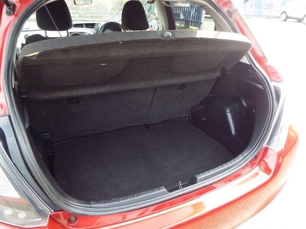 Used Toyota Yaris 2013 for sale - 76279478: Photo 32
