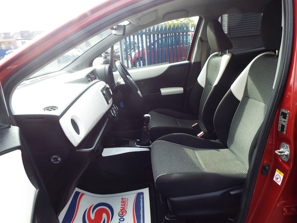 Used Toyota Yaris 2013 for sale - 76279478: Photo 37
